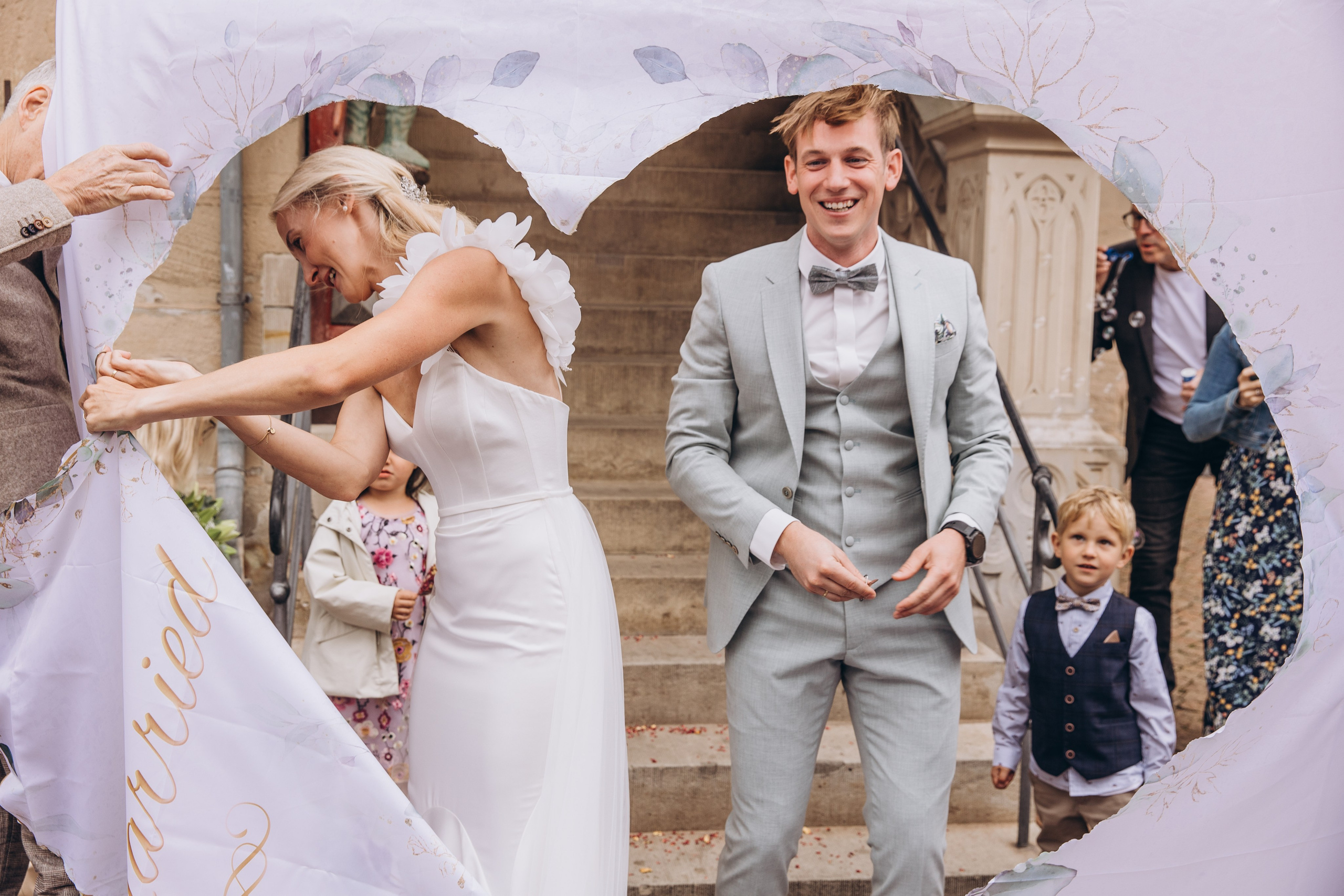 Svetlana and Yann. Hochzeitsgeschichten – Professionelle Hochzeitsfotografie & Videografie in Deutschland, Italien, Spanien und ganz Europa