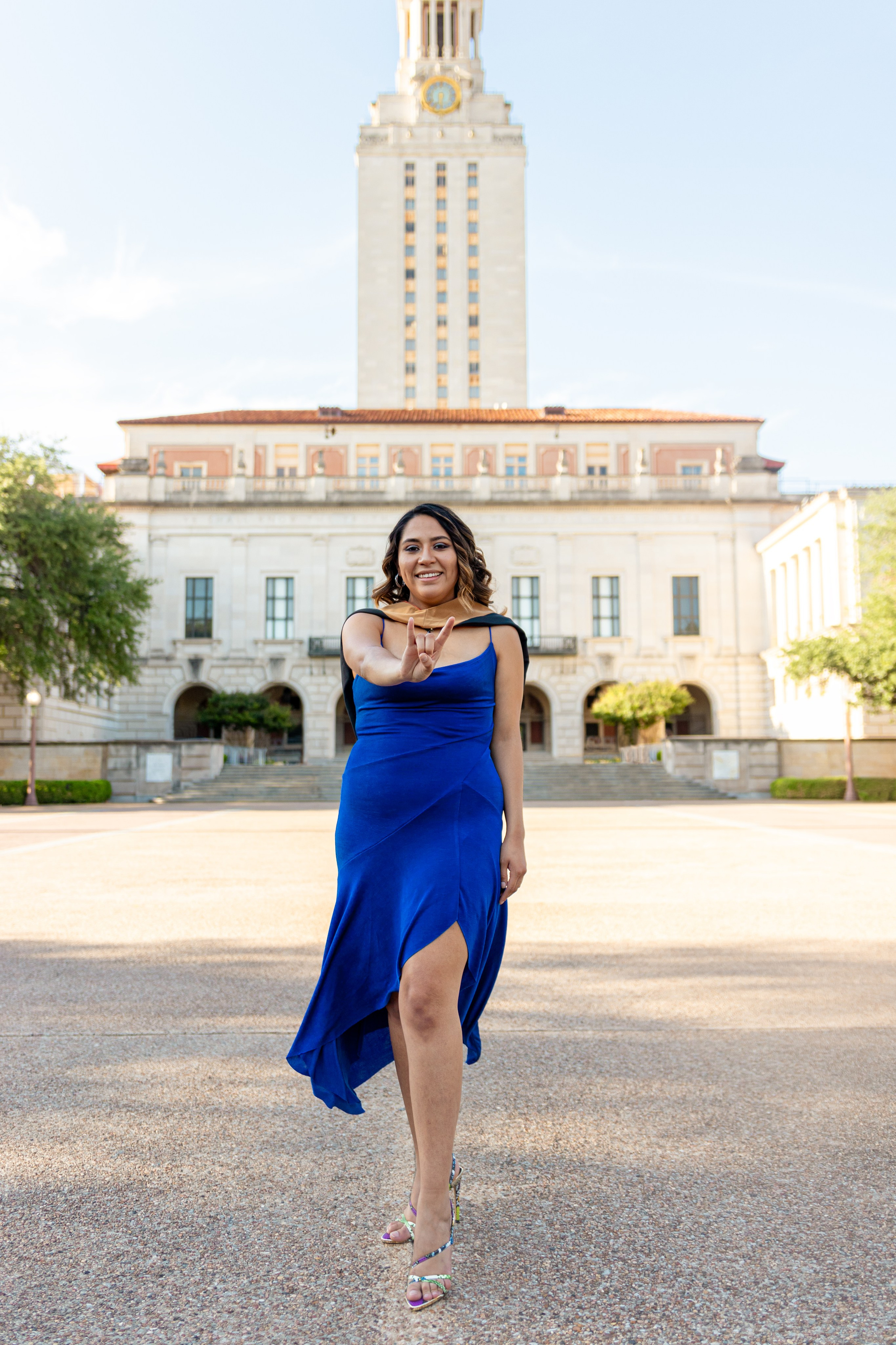Alexa’s senior photoshoot at the University of Texas Austin