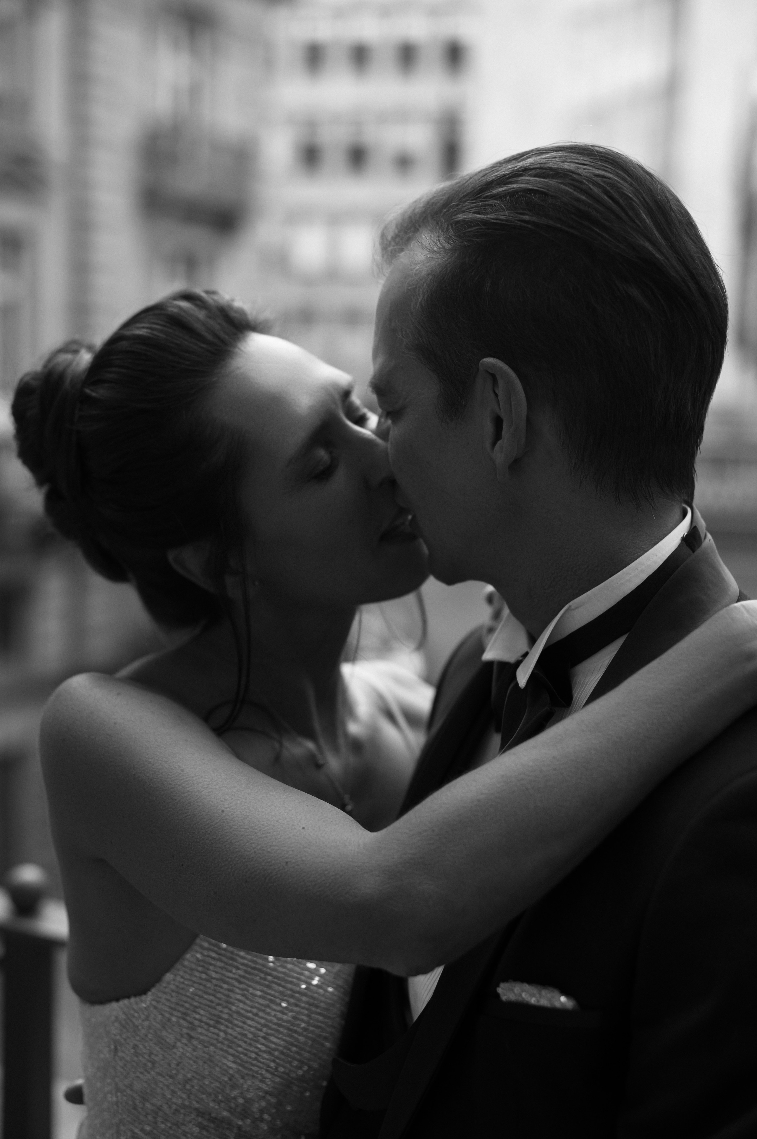 Standesamtliche Hochzeit in Frankfurt - Getting Ready, First Look & Römer