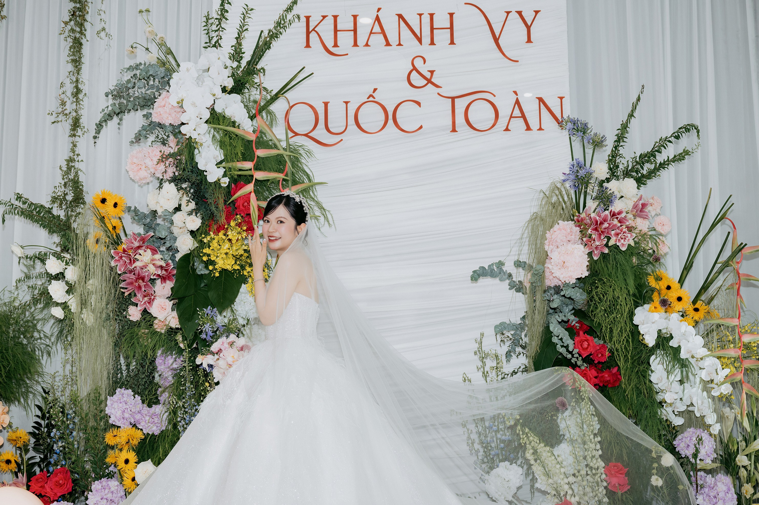 TOAN & VY / Wedding Journalism. Saigon Wedding Present | Art Beyond Moments