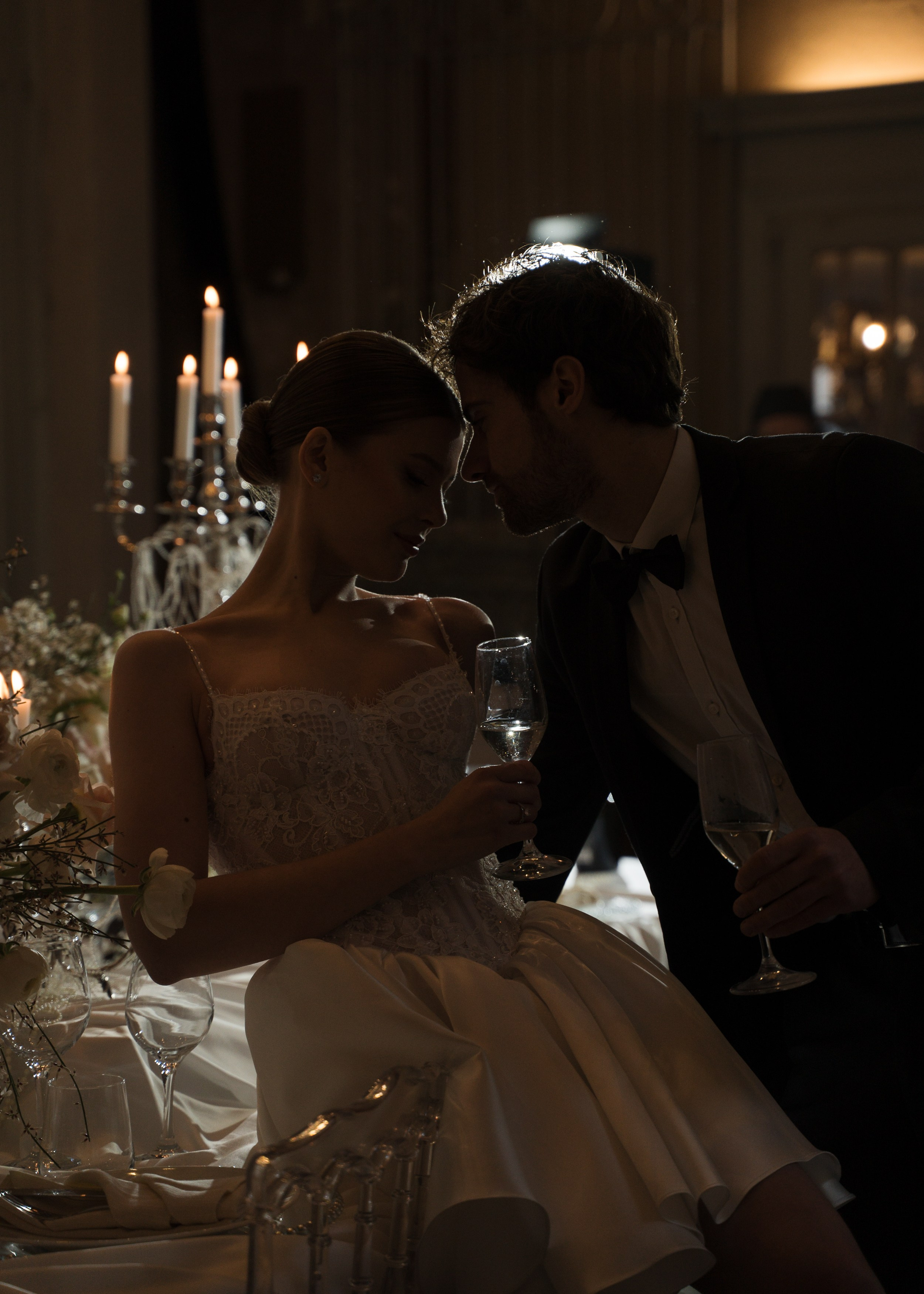 Intimate wedding in Milan. Proposal Photographer in Lake Como