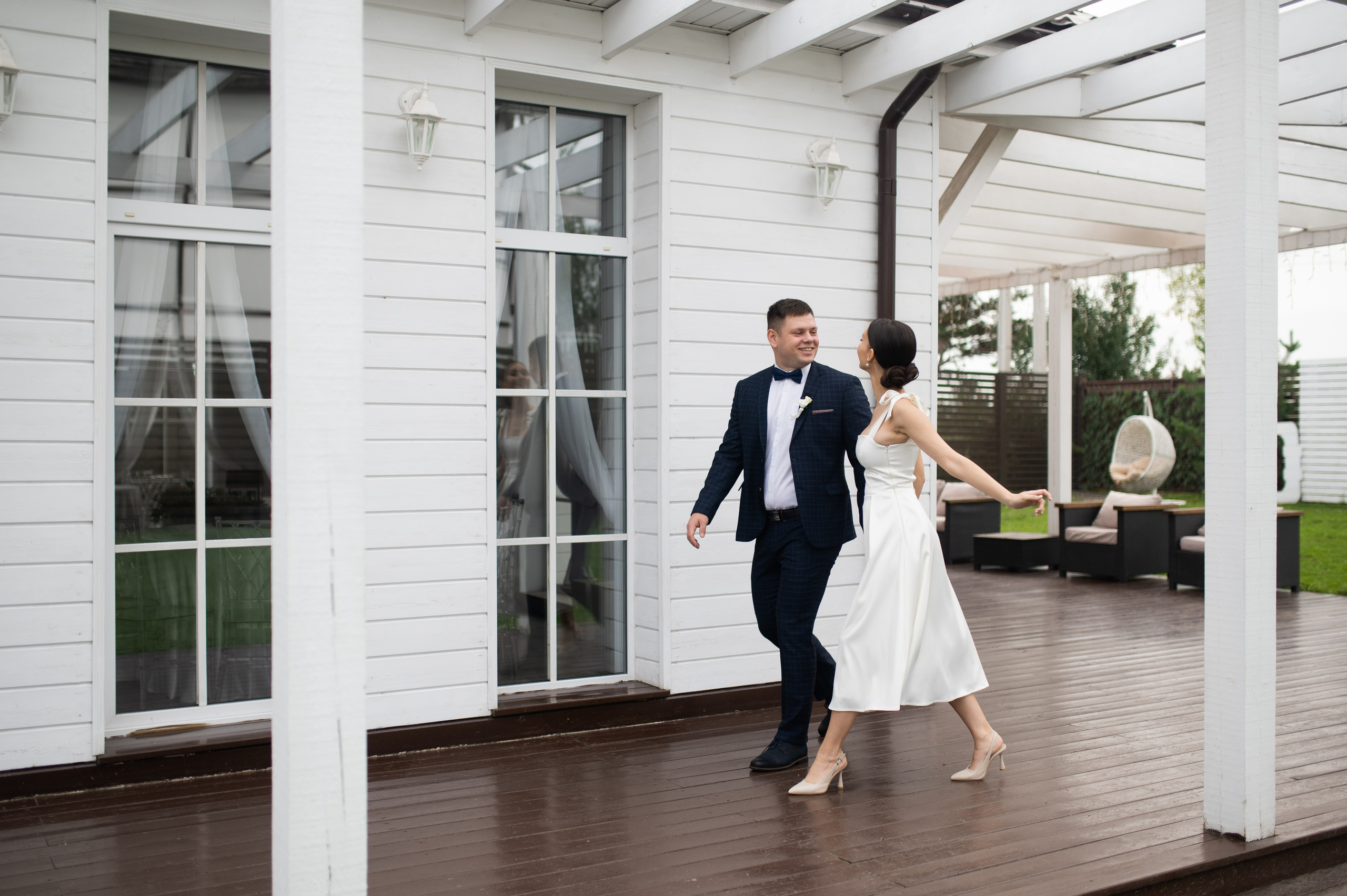 Together is better. Wedding and commercial photographer