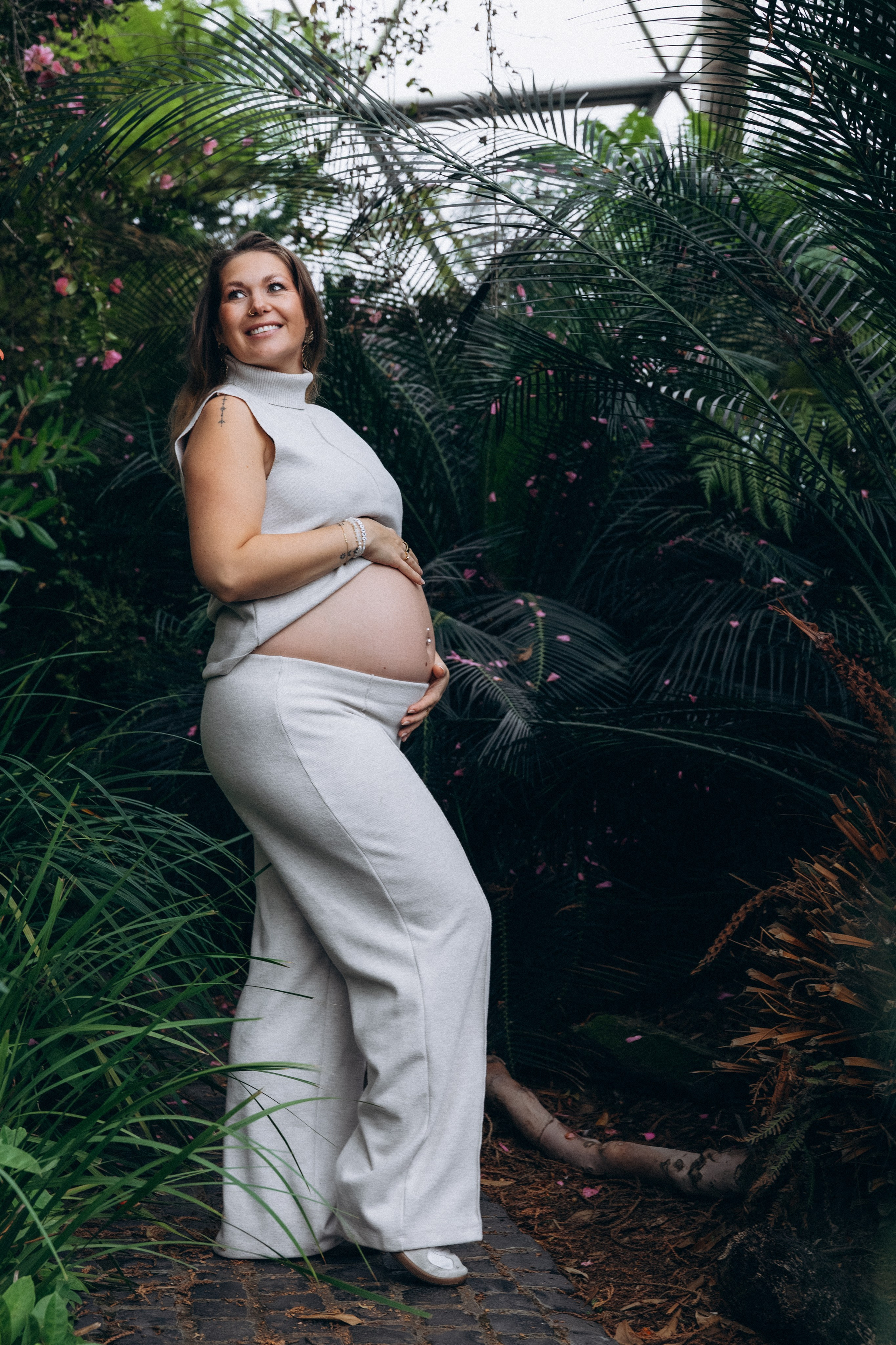 Babybauch. Photographer Düsseldorf, Cologne, NRW — Kristina Braudo