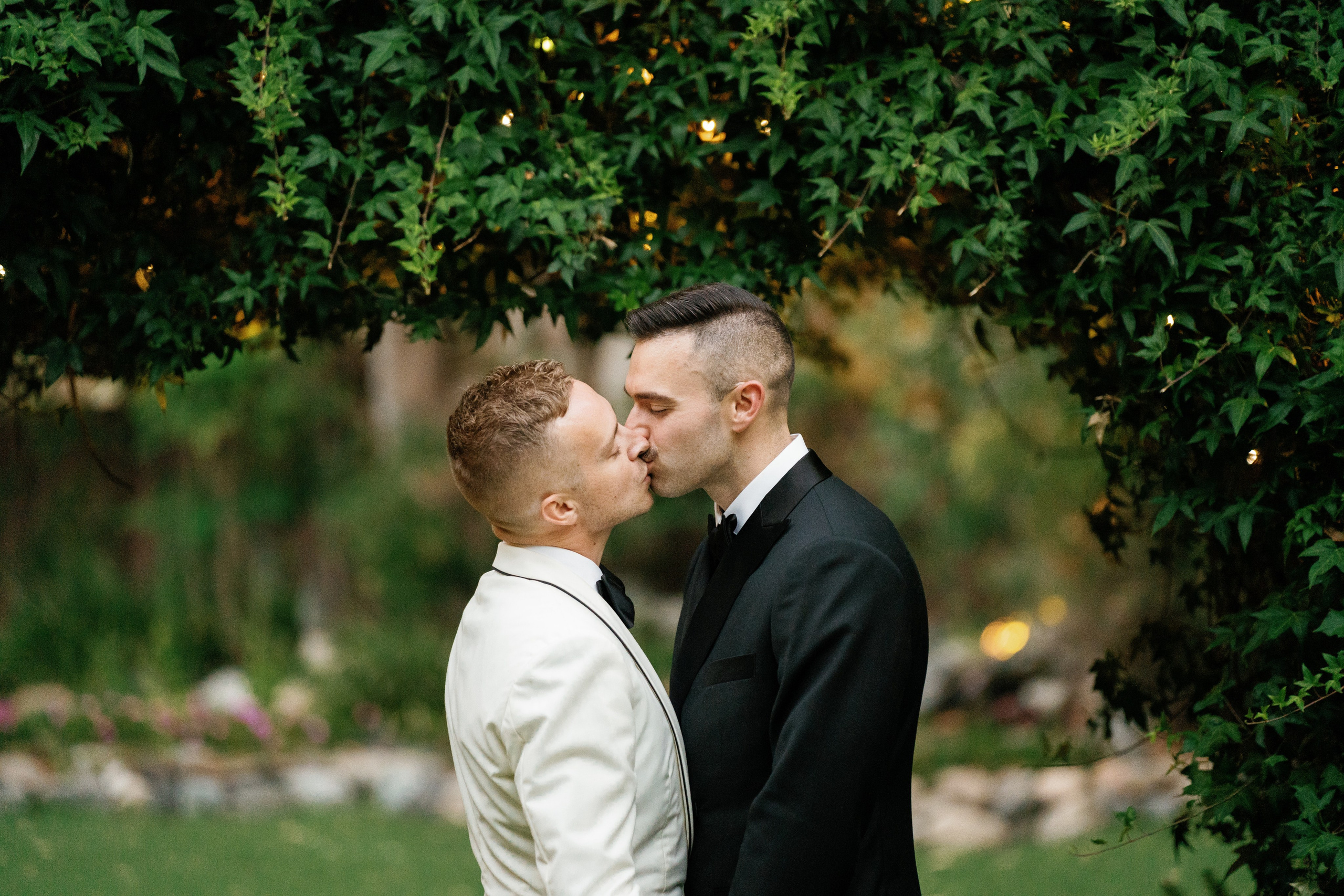 LGBT wedding photographer in California. Wedding Photography & Videography Team in California, Los Angeles, San Francisco, San Diego and Travel