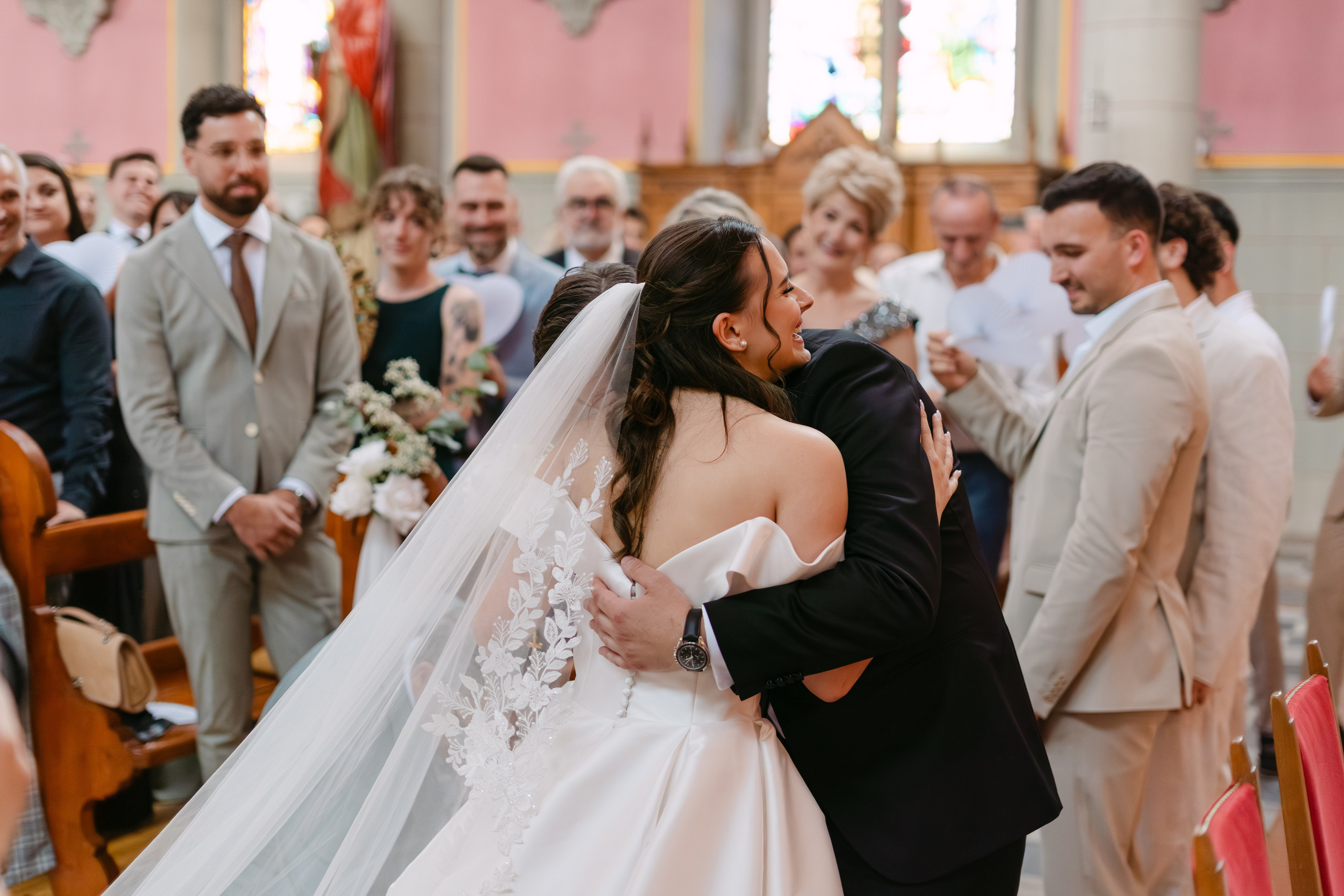 Casamento Isabel & Freskim em La Chaux-de-Fonds e Neuchâtel, Suiça. Fotógrafo de casamentos e destination wedding no Porto, Portugal — Davi Valente | Lisboa, Douro, Roma e Lago de Como