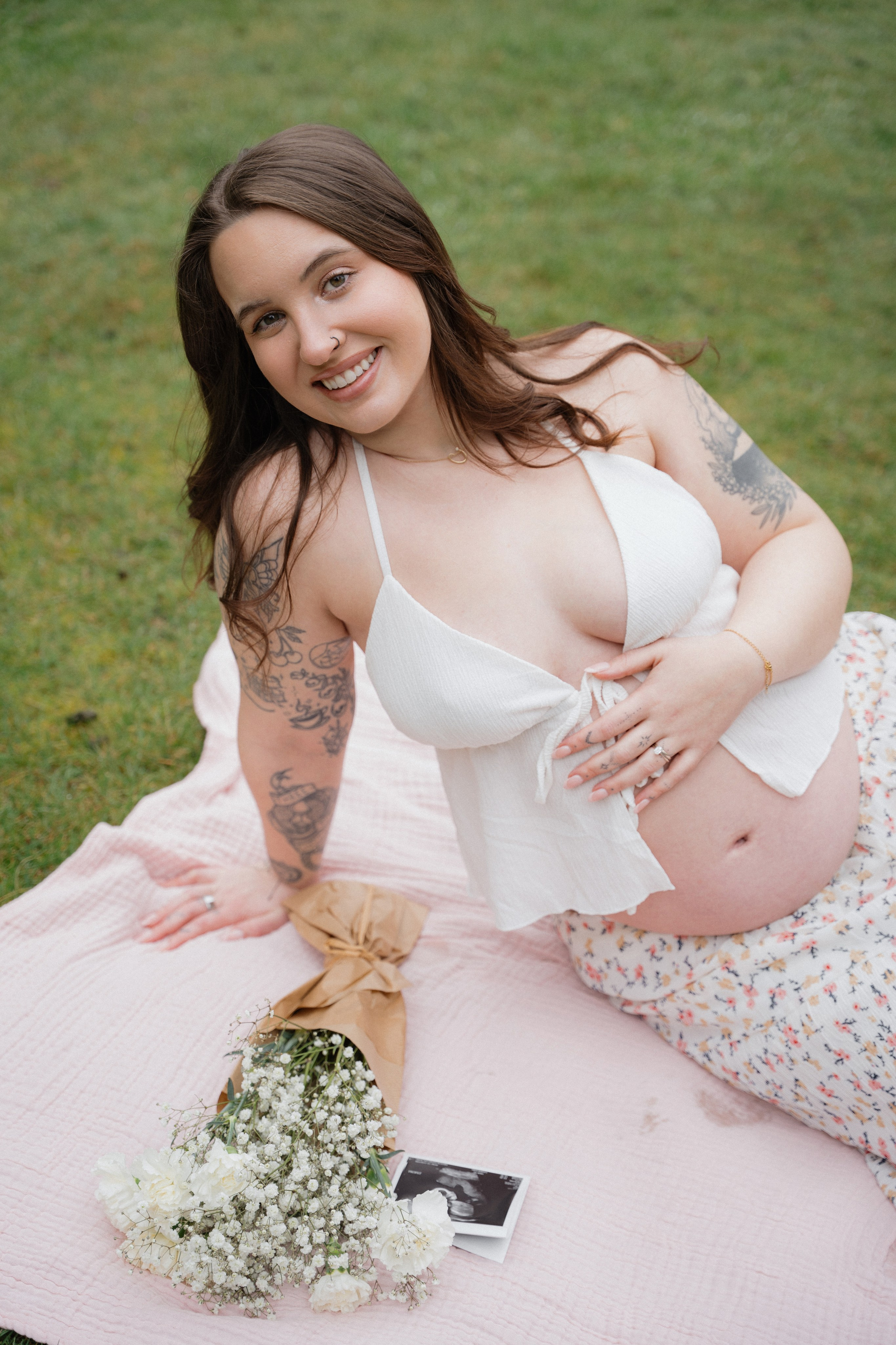 Sara maternity. Photographer in Washington Sophia D