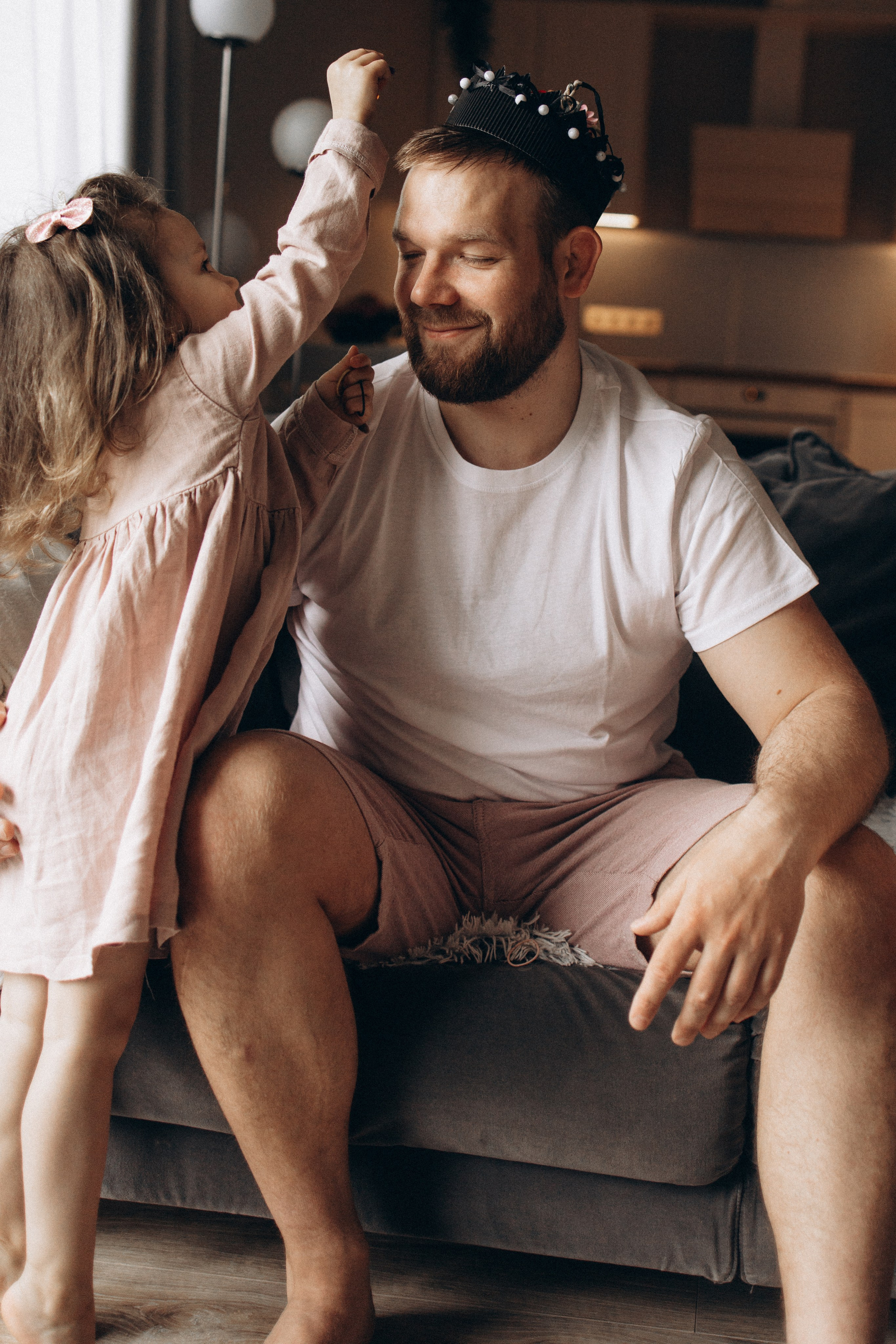 LAINES ģimene. GALVENĀ