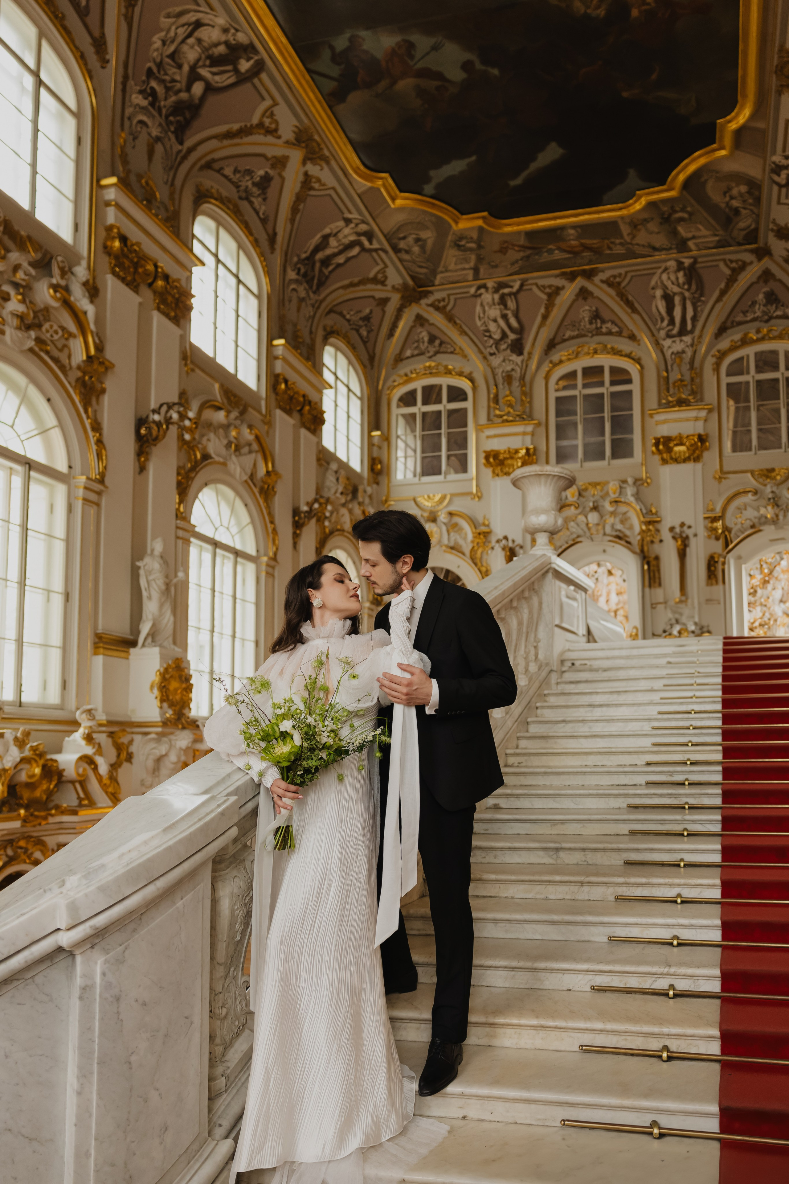 Любовь в Эрмитаже. Свадебный и семейный фотограф в Стамбуле