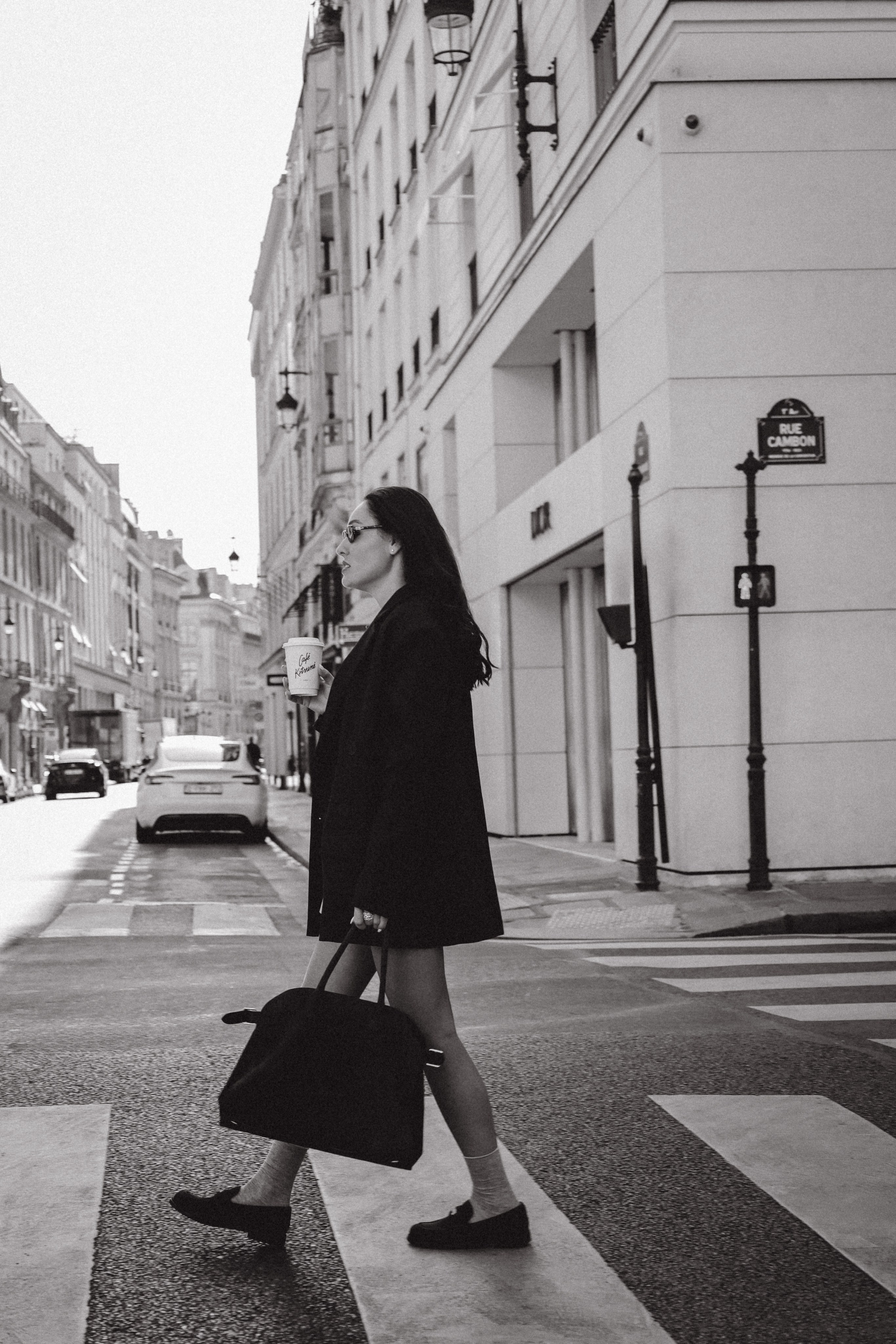 Street Style Photoshoot of Ekaterina in Paris | Vlada Photo Art. Photographer in Paris: Vlada PhotoArt