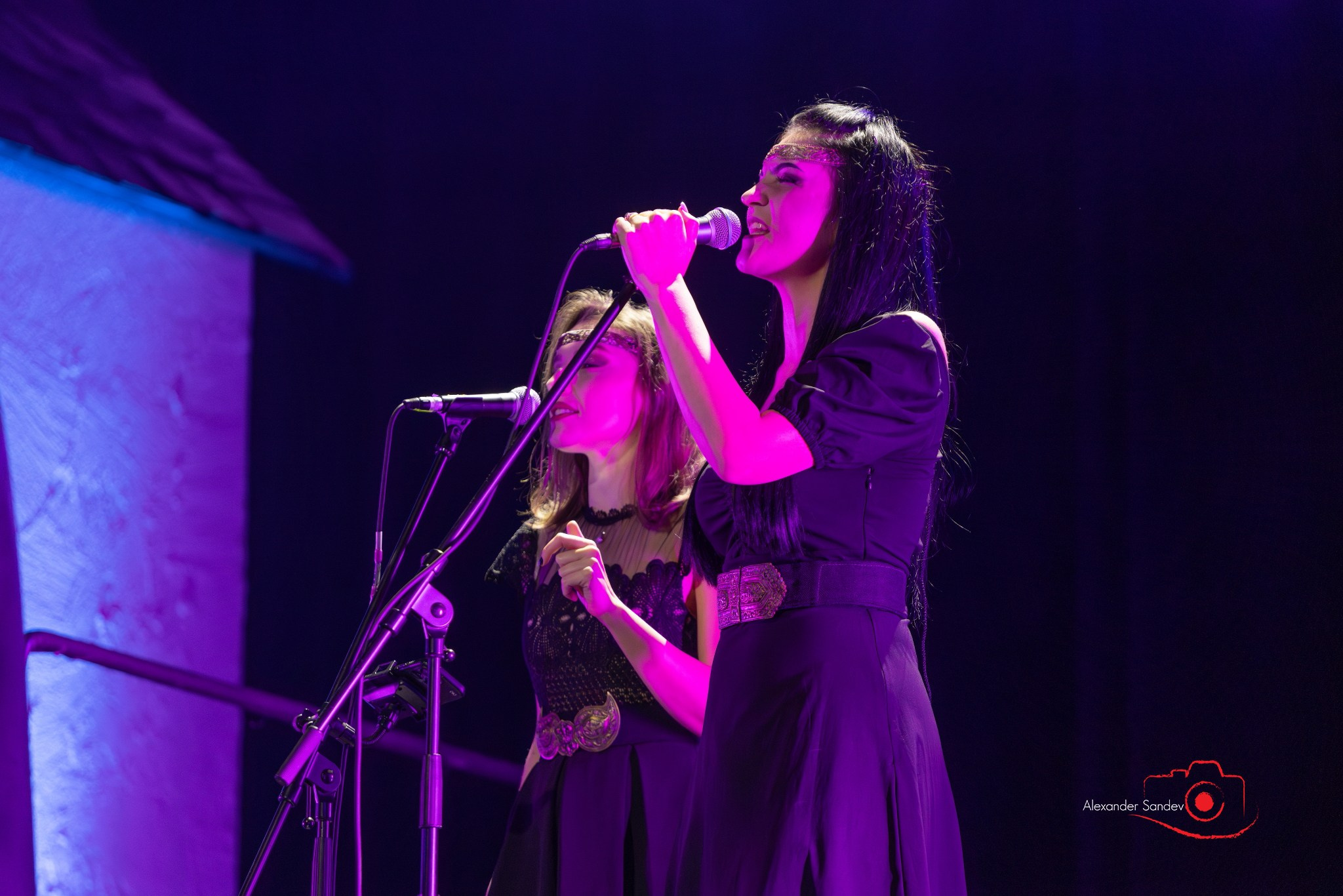 МОЛЕЦ на живо в НДК - 04-05.11.2025 г. Александър Сандев - website