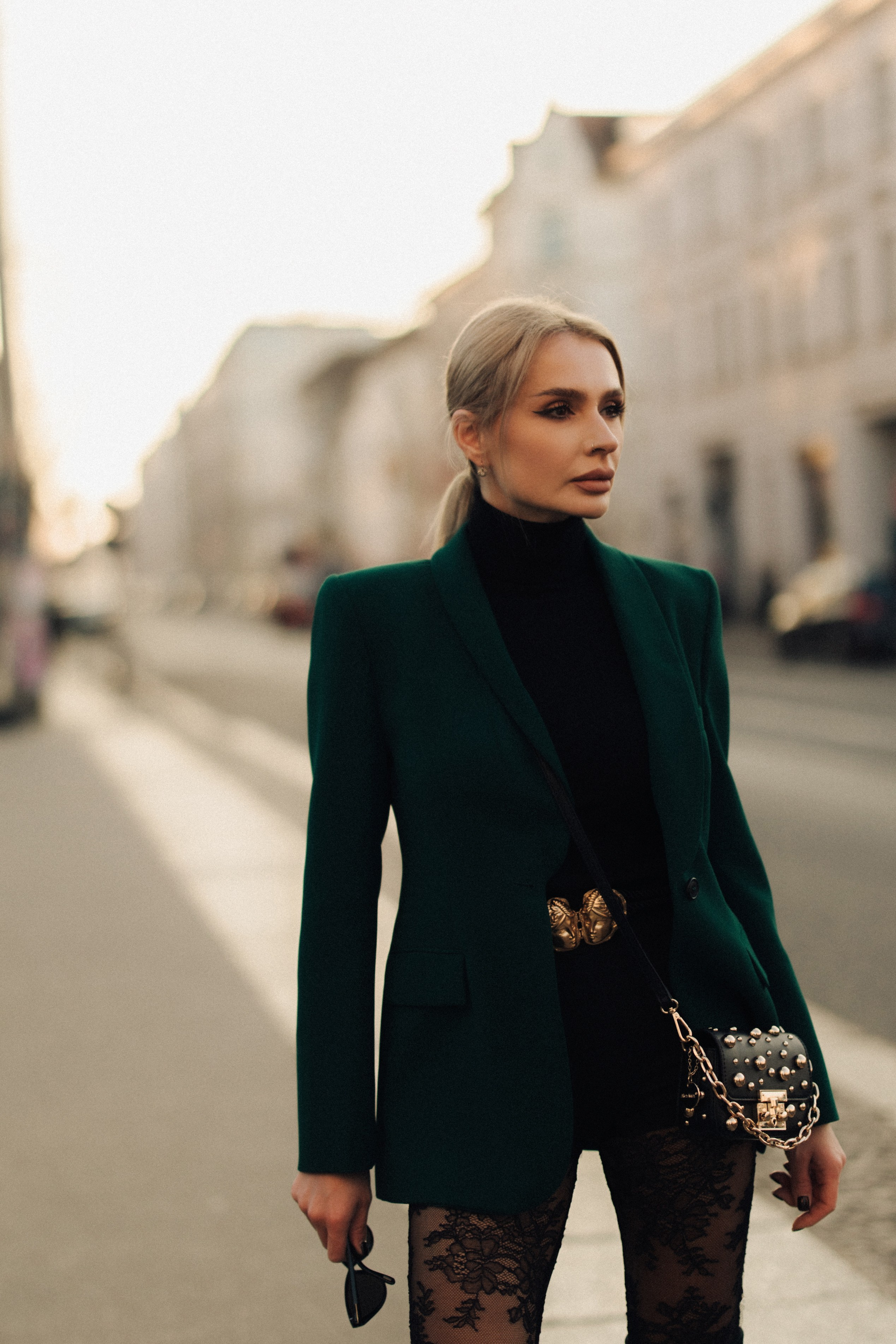 Golden Hour Portrait in Leipzig. Elegant Woman in Fur Coat&Suit. Timeless Photography by Kristina Kozheltsova. Kristina Kozheltsova- Soulful Portrait&Lifestyle&Love Story Photographer in Leipzig, Germany