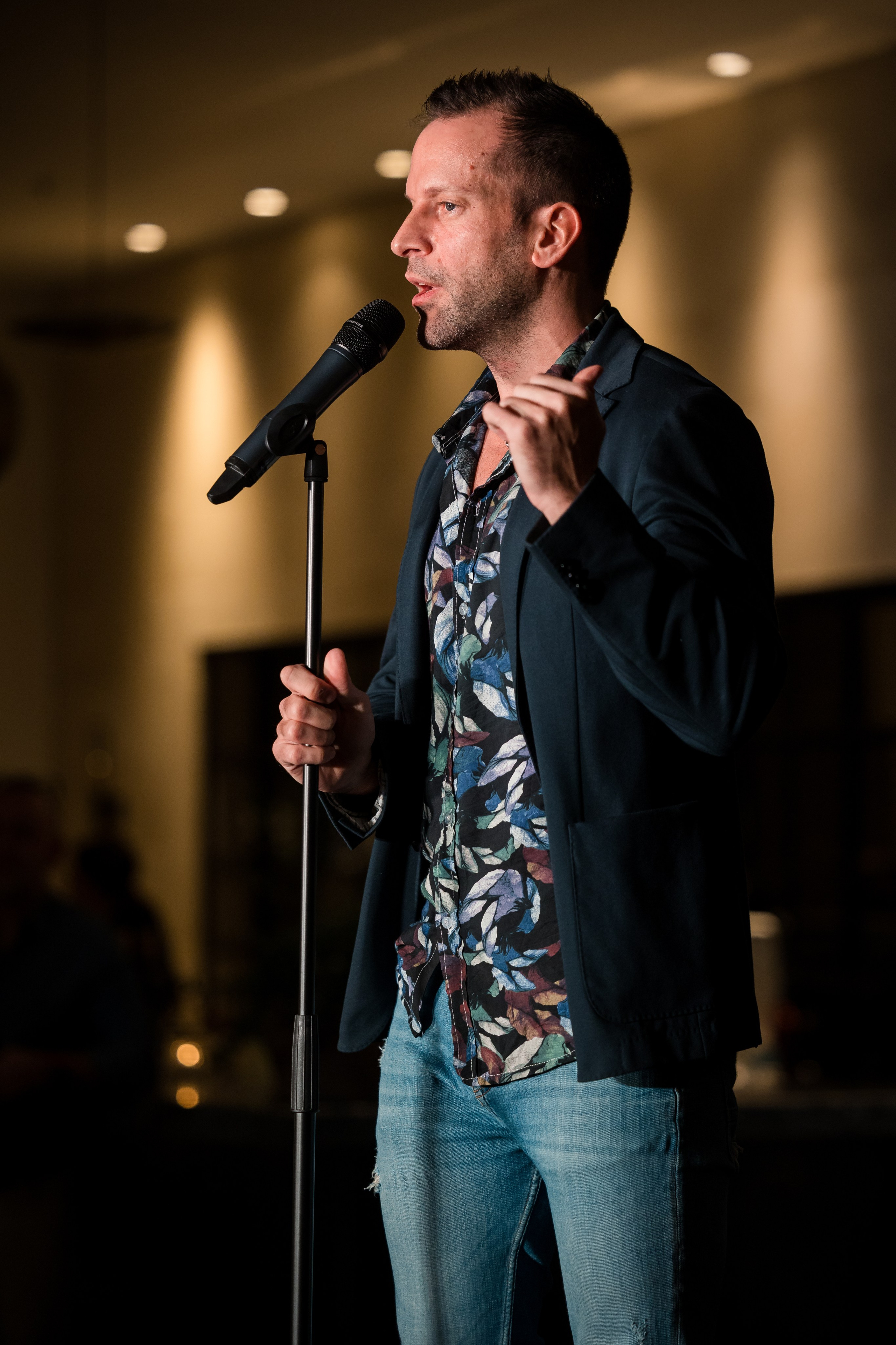 Pfizer. AMIR BUCHNIK PHOTOGRAPHER