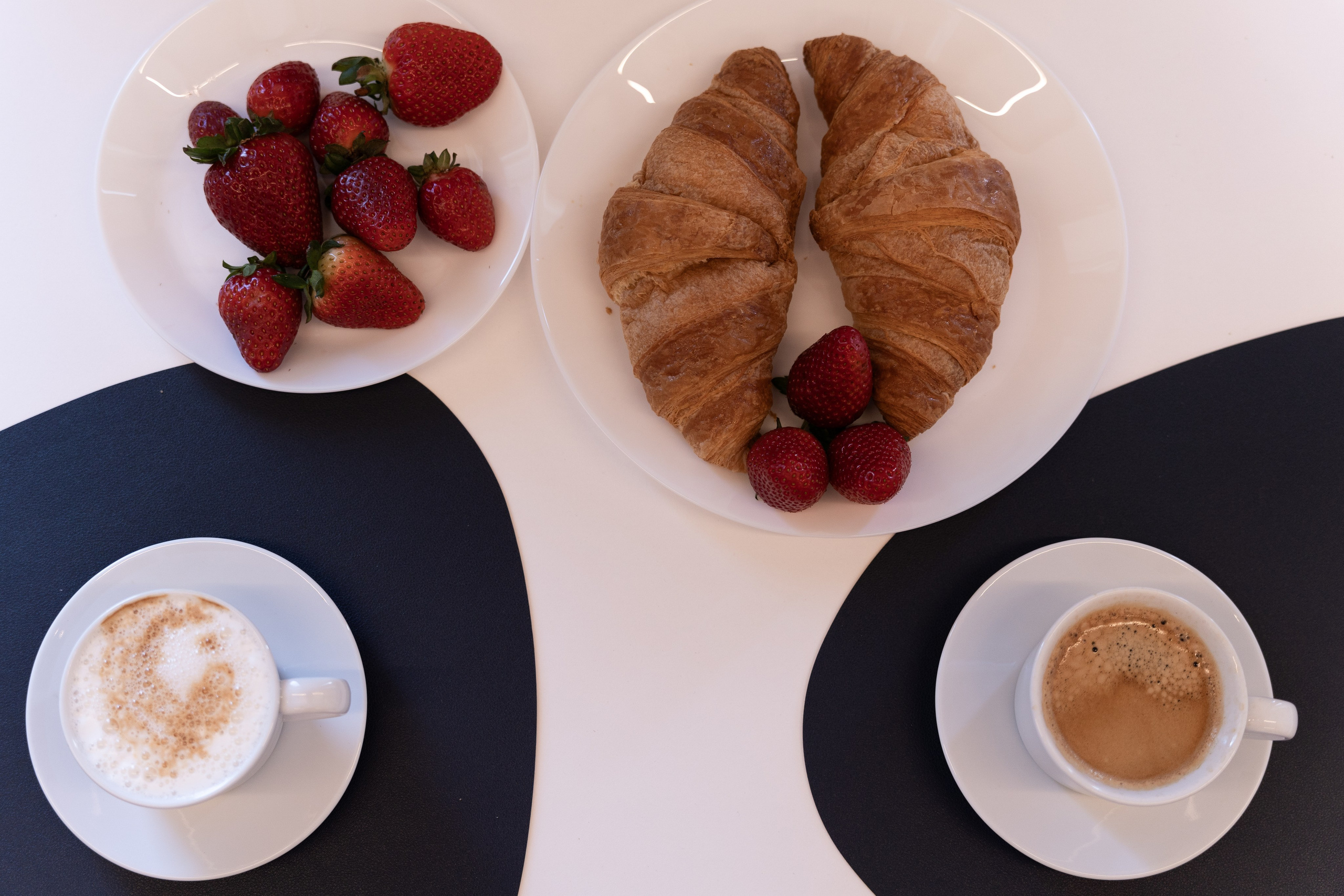 Lake Maggiore apartment. PHOTOGRAPHER IN ITALY