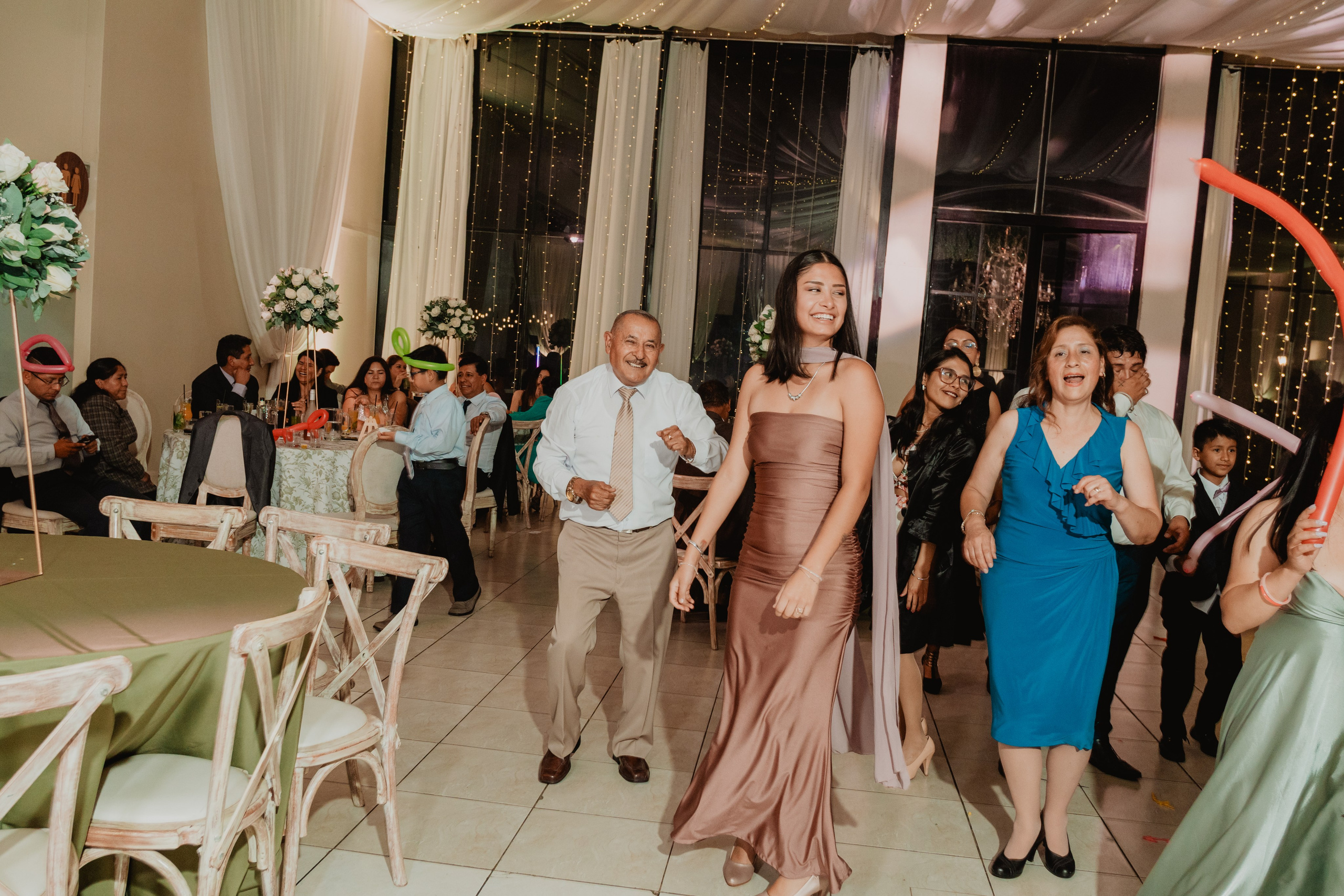 FERNANDO + MARIBEL | BODA RELIGIOSA. Studio KVTA | Fotografía y Video de Bodas en Arequipa