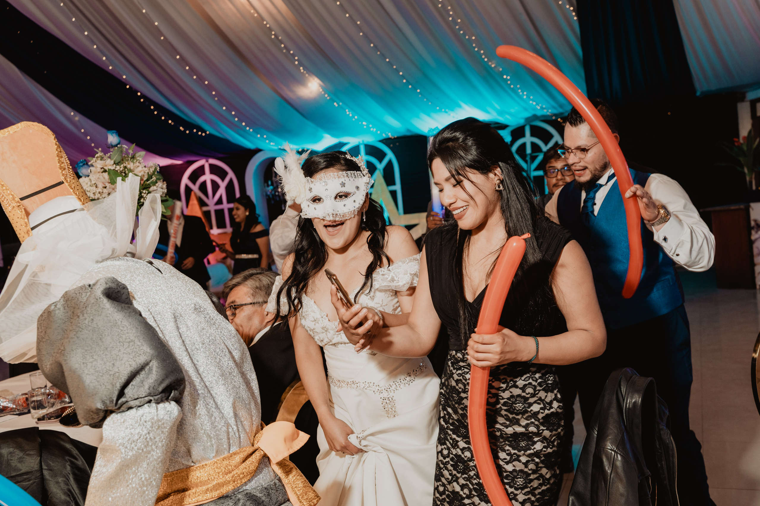 GABRIELA + JORGE | BODA CIVIL RELIGIOSA. Studio KVTA | Fotografía y Video de Bodas en Arequipa