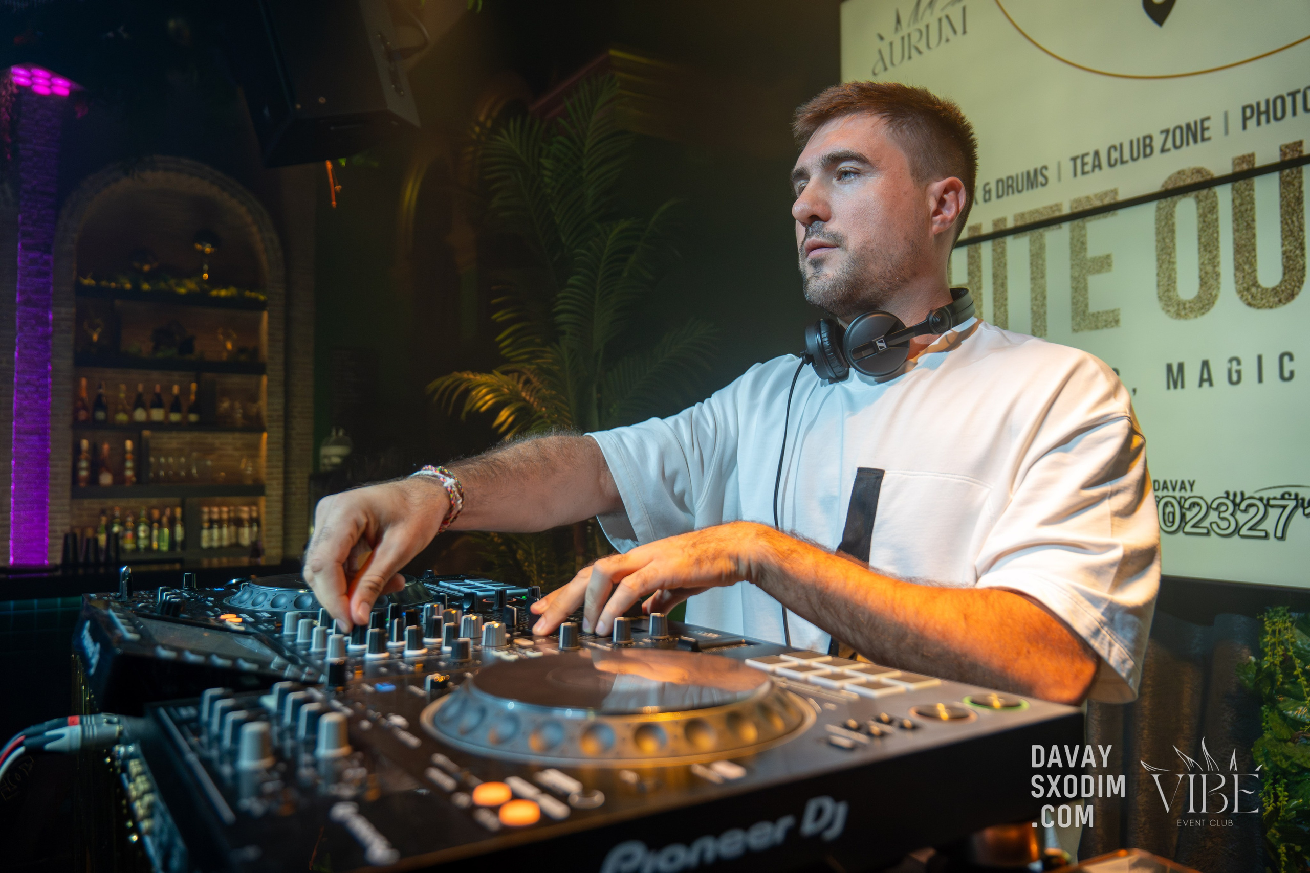 Вечеринка White Out | Фоторепортаж | Видеорепортаж | Афиша | DAVAYSXODIM.com PHUKET. АФИША|ФОТОРЕПОРТАЖИ|ИВЕНТЫ|ПХУКЕТ