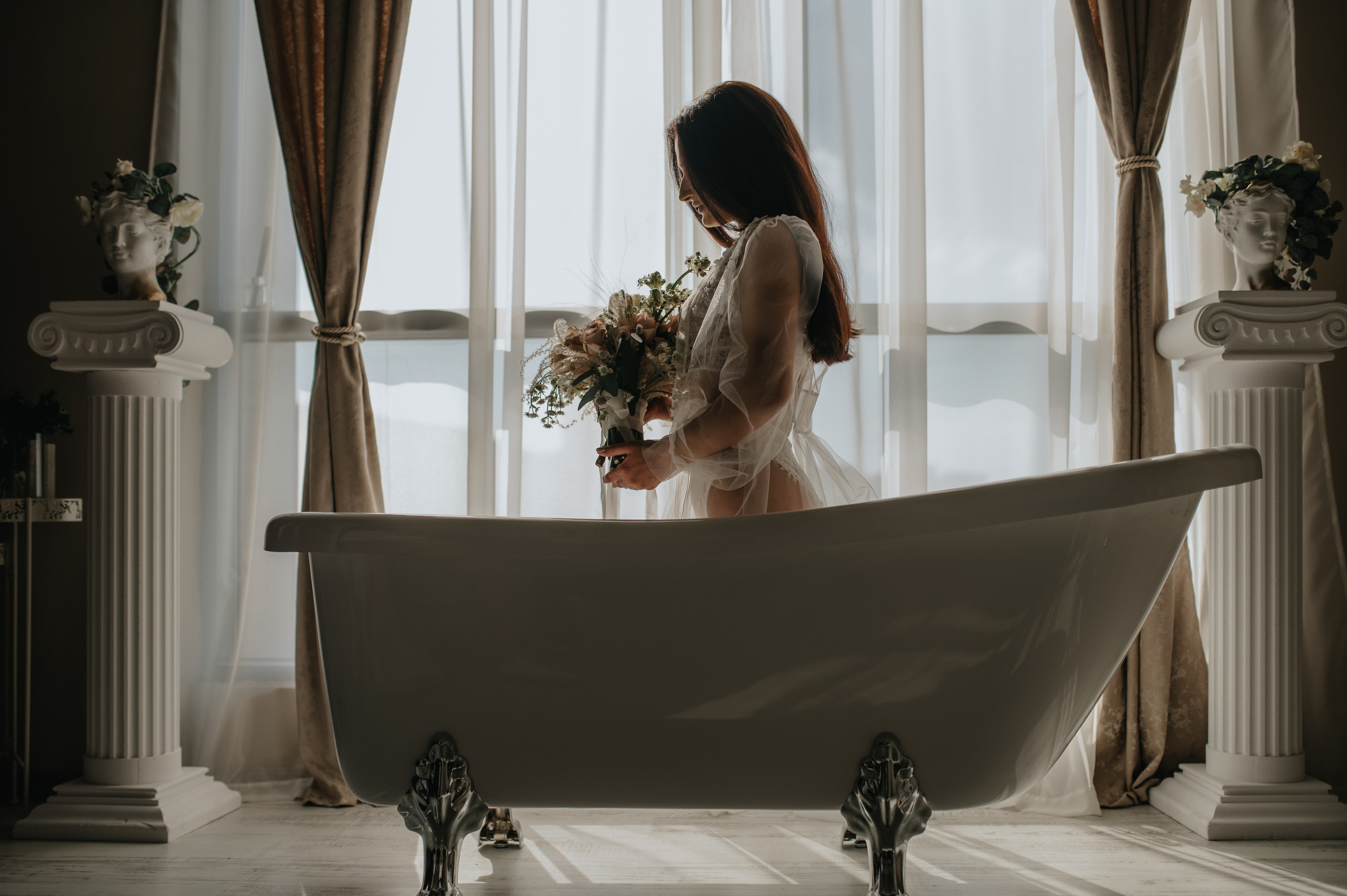 Sedinta foto boudoir. Proud Vision Weddings | Wedding Photography & Film — Servicii profesionale Foto Video Nunta Iasi