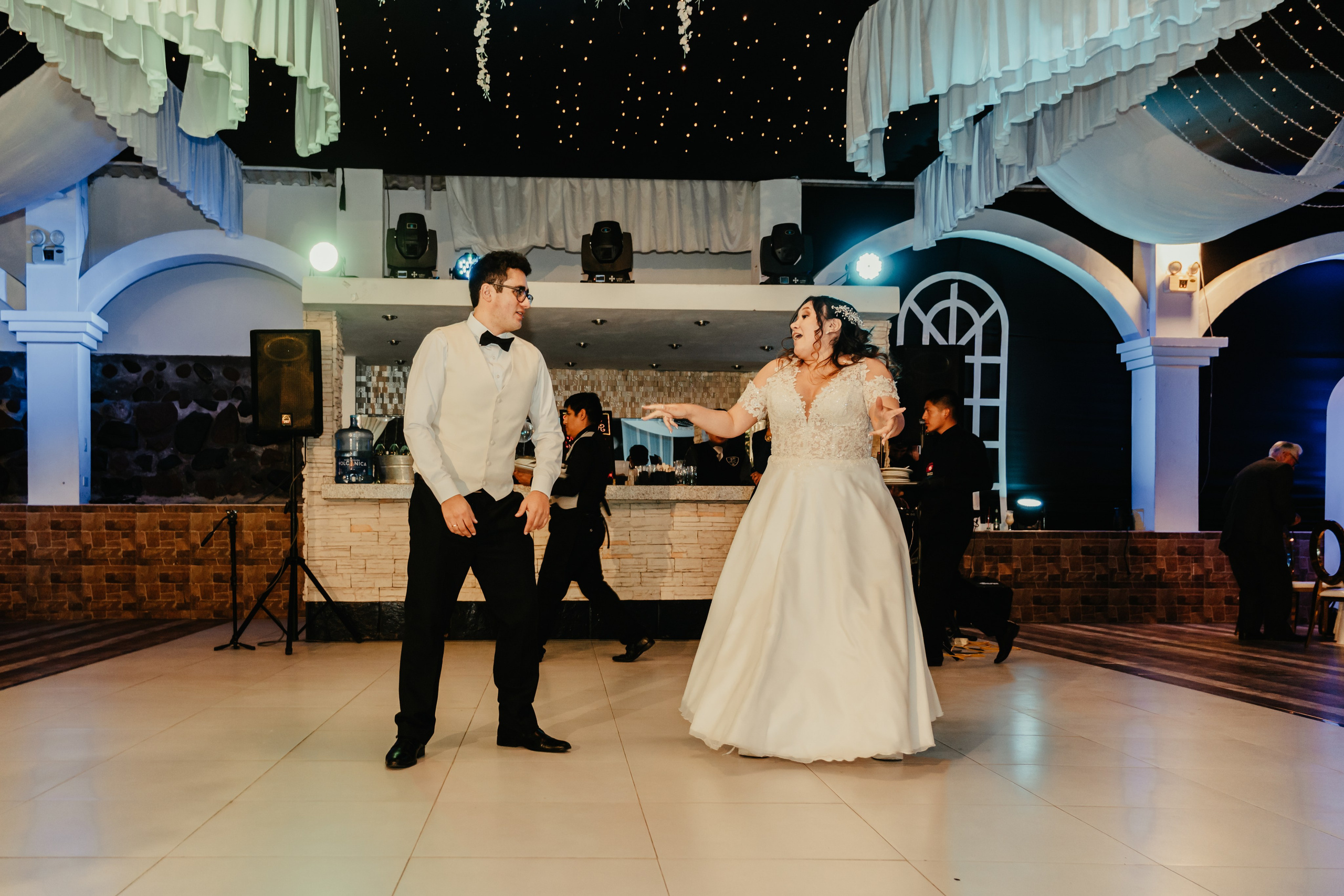 VANIA + LUIS BODA CIVIL. Studio KVTA | Fotografía y Video de Bodas en Arequipa