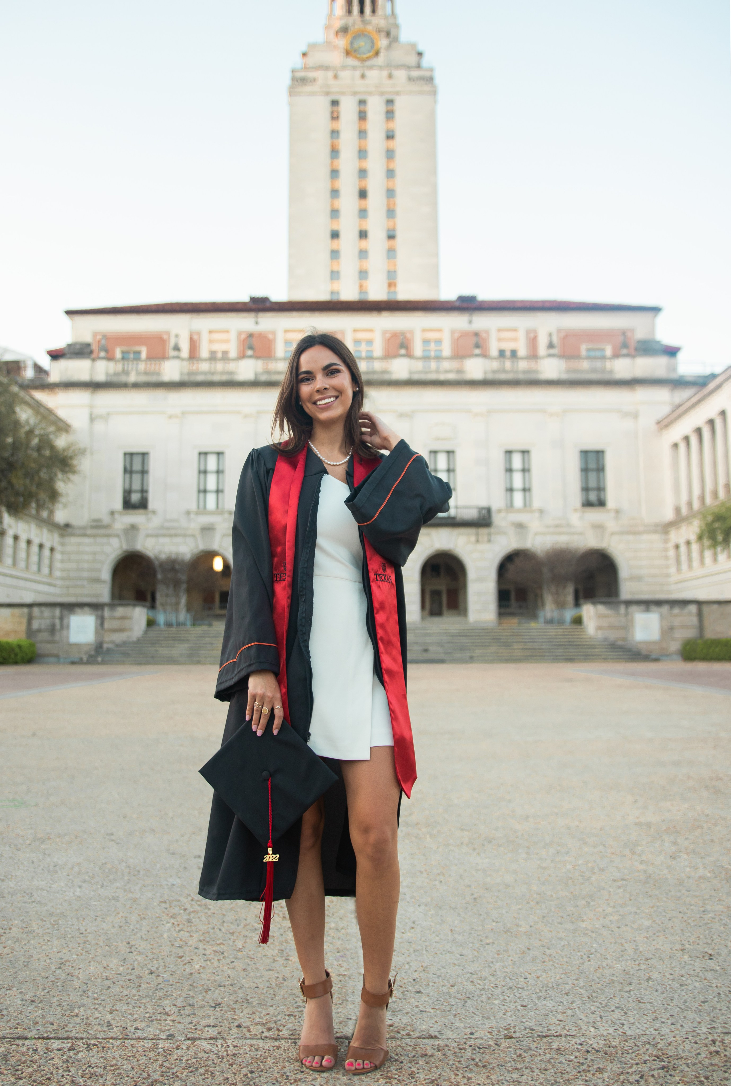 Mia’s senior photoshoot at the University of Texas Austin