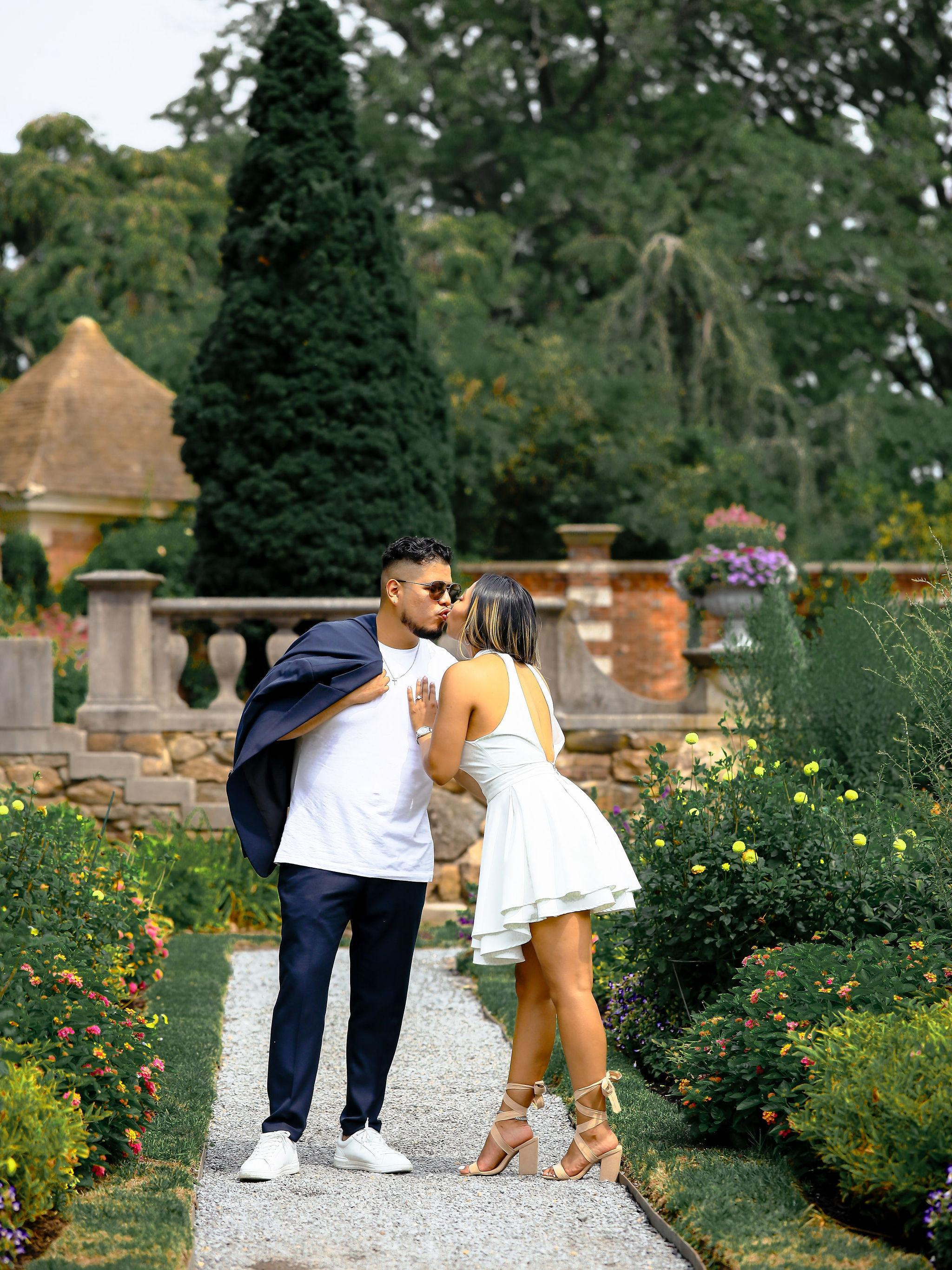 Engagement. Wedding Photo & Video