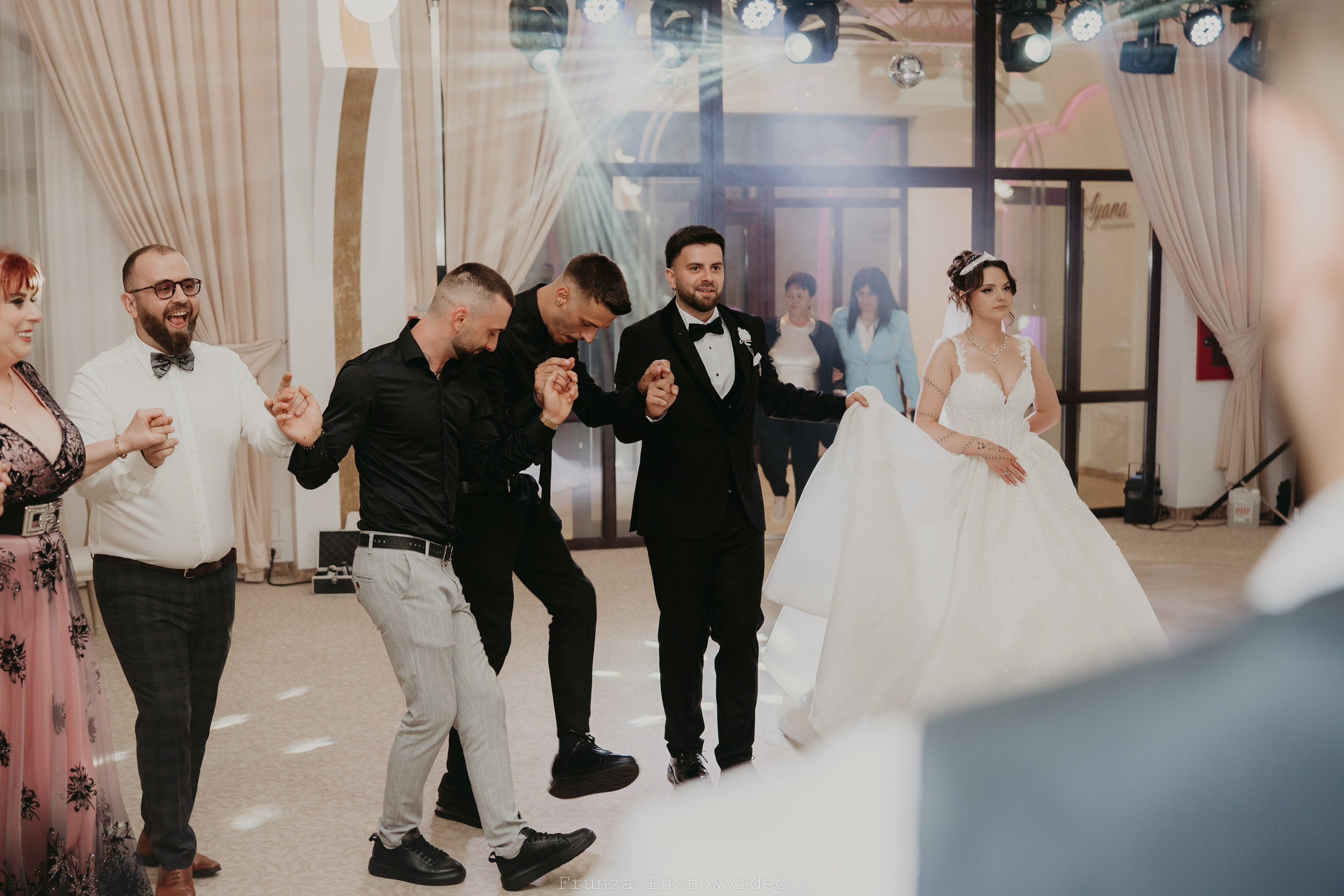 Ionut & Alexandra / Complete Wedding Day. Foto / Video nunta Deva, Hunedoara