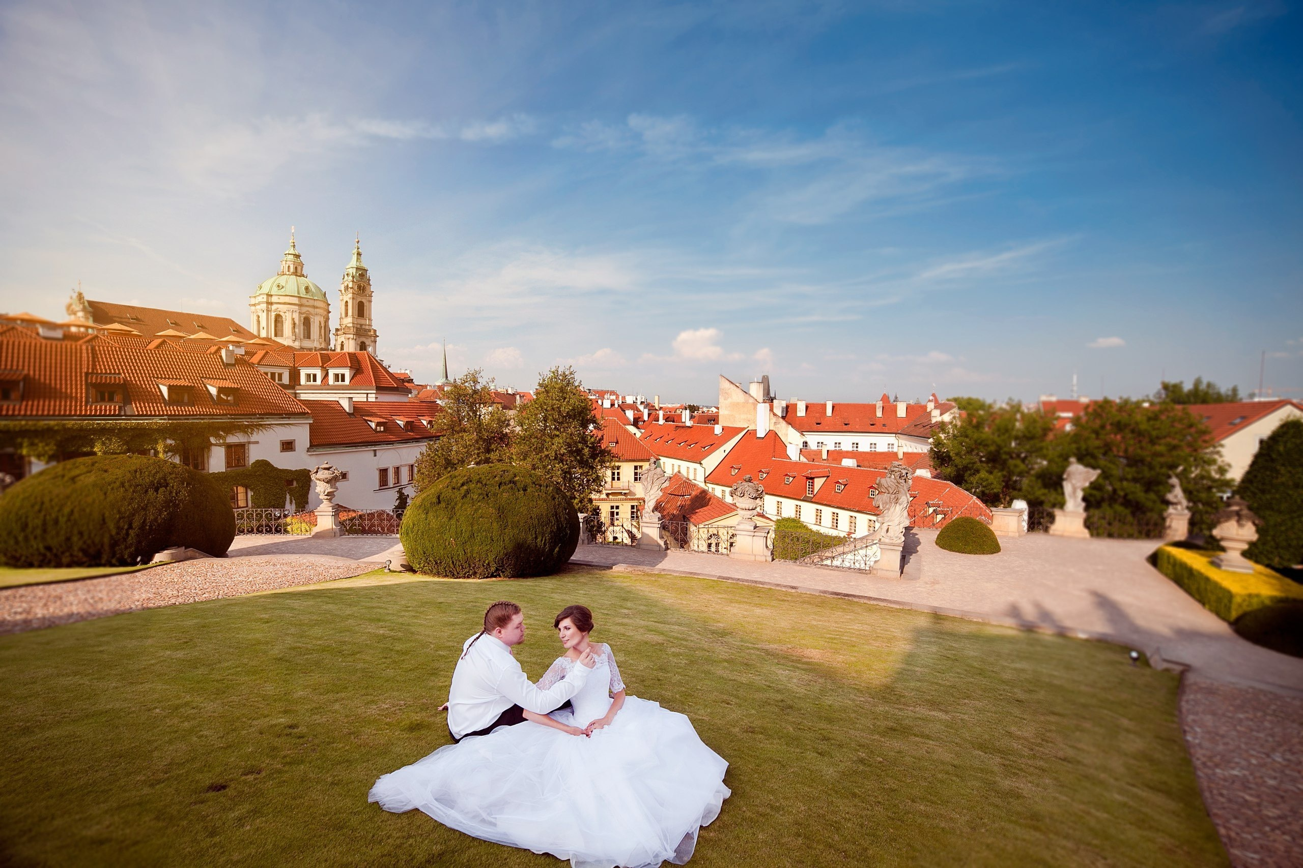 Wedding photography in Singapore. Photographer in Singapore Kate Bird