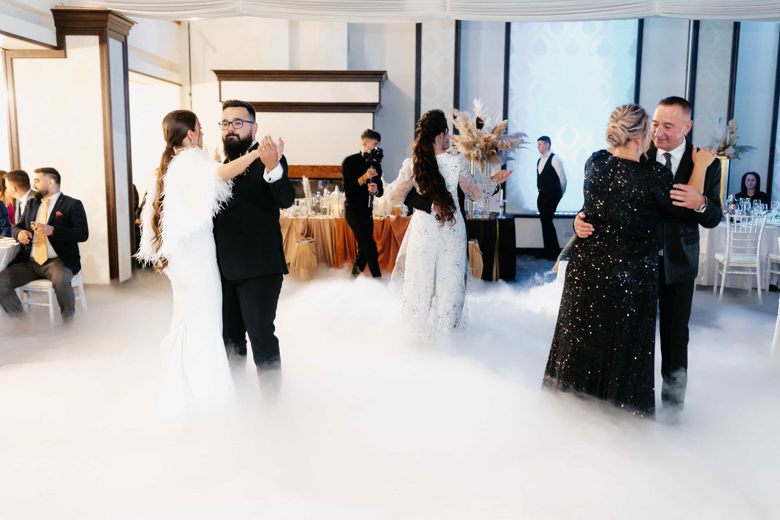 Stefanel & Elena. MovieFrames.ro