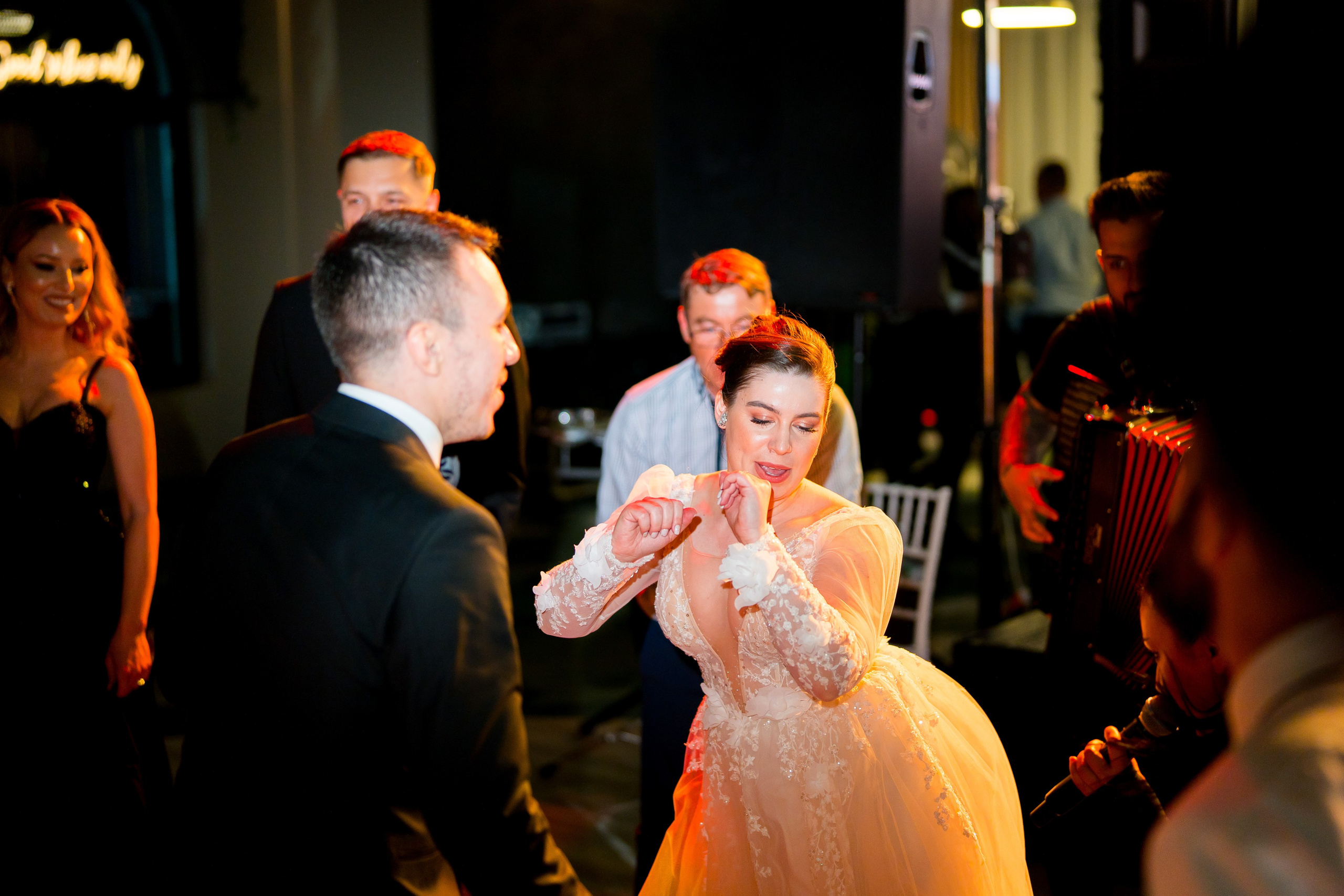 PARTY. Gabriel Florea — Fotograf nuntă București