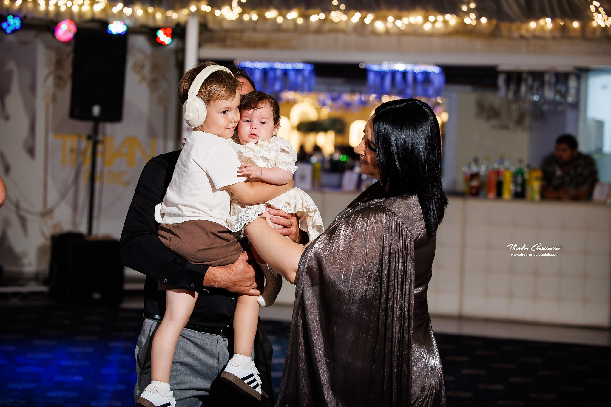 Botez. Dream Studio Galați – ședințe foto profesionale pentru familie, portrete și evenimente