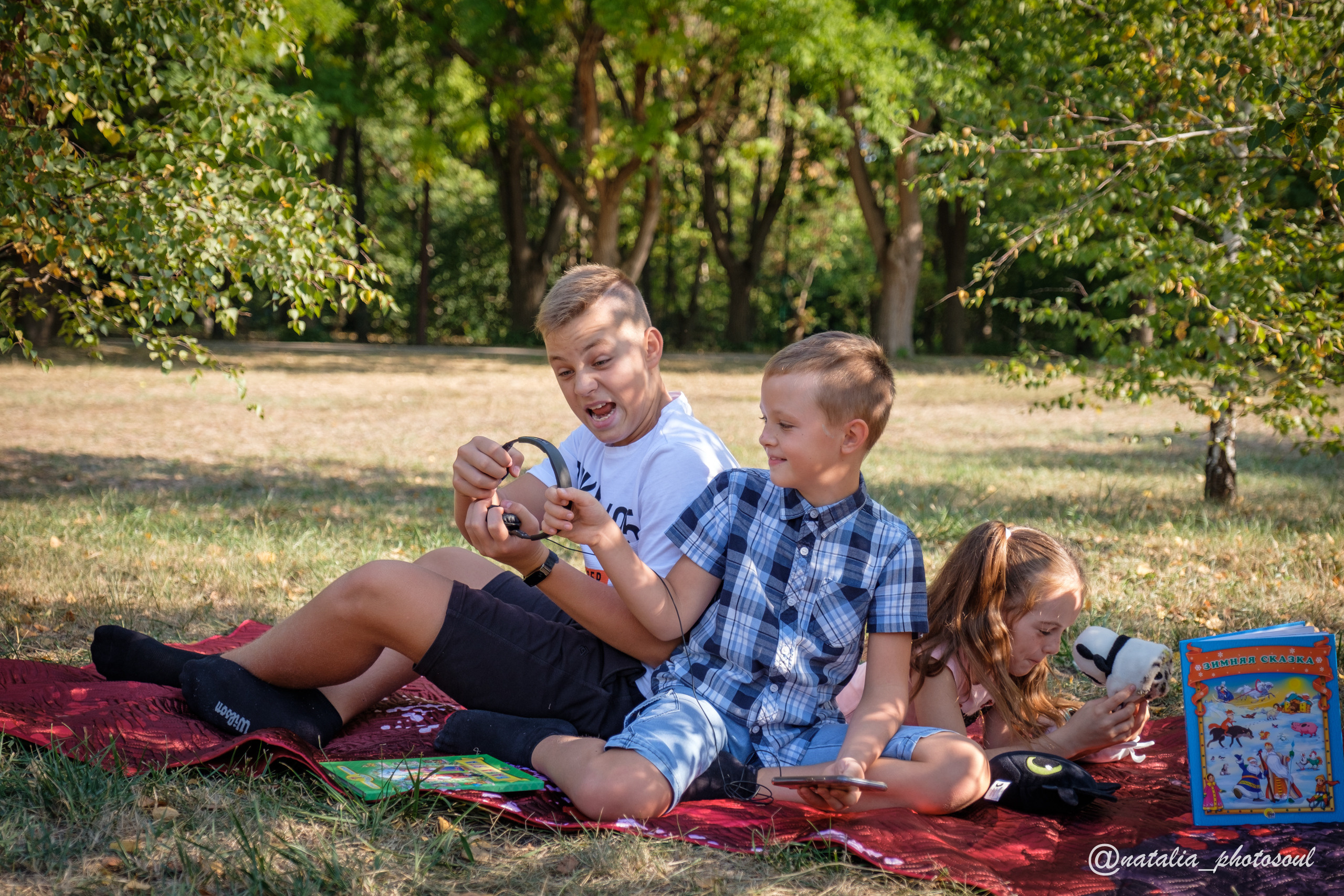 Photo session of Masha and brothers. Photographer in Seoul Dobrokvashina Natalya