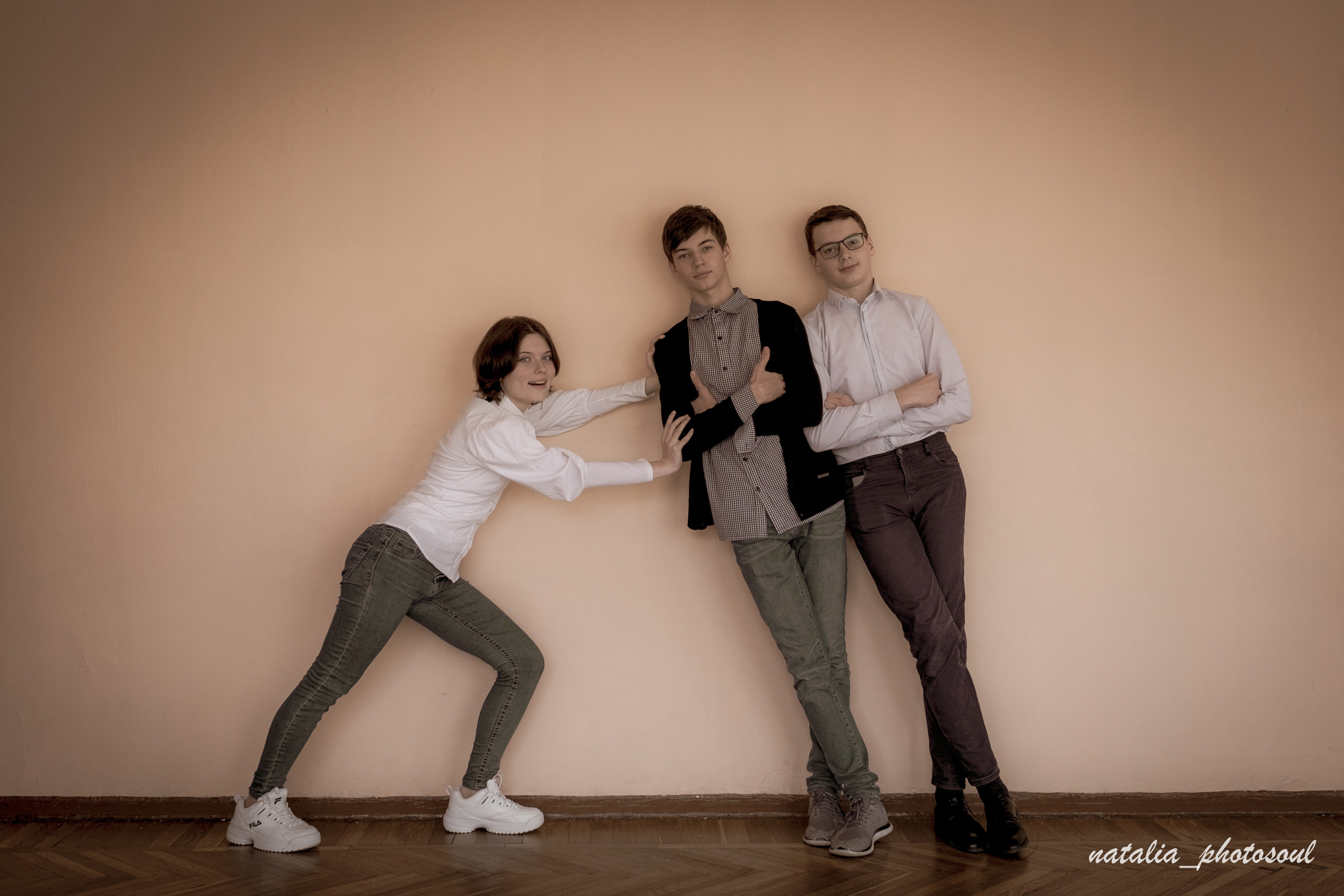 Graduation school album Grade 9. Photographer in Seoul Dobrokvashina Natalya