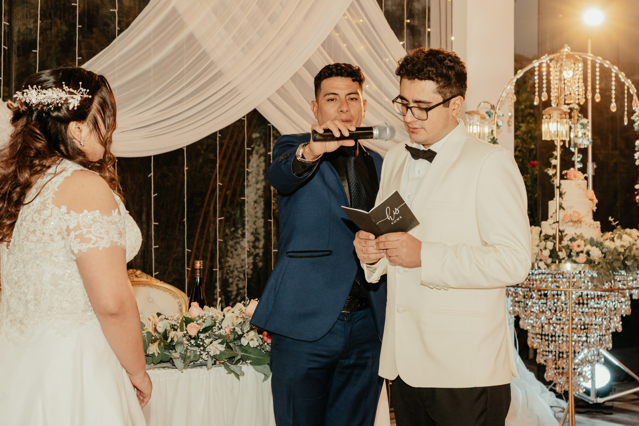 VANIA + LUIS BODA CIVIL. Studio KVTA | Fotografía y Video de Bodas en Arequipa