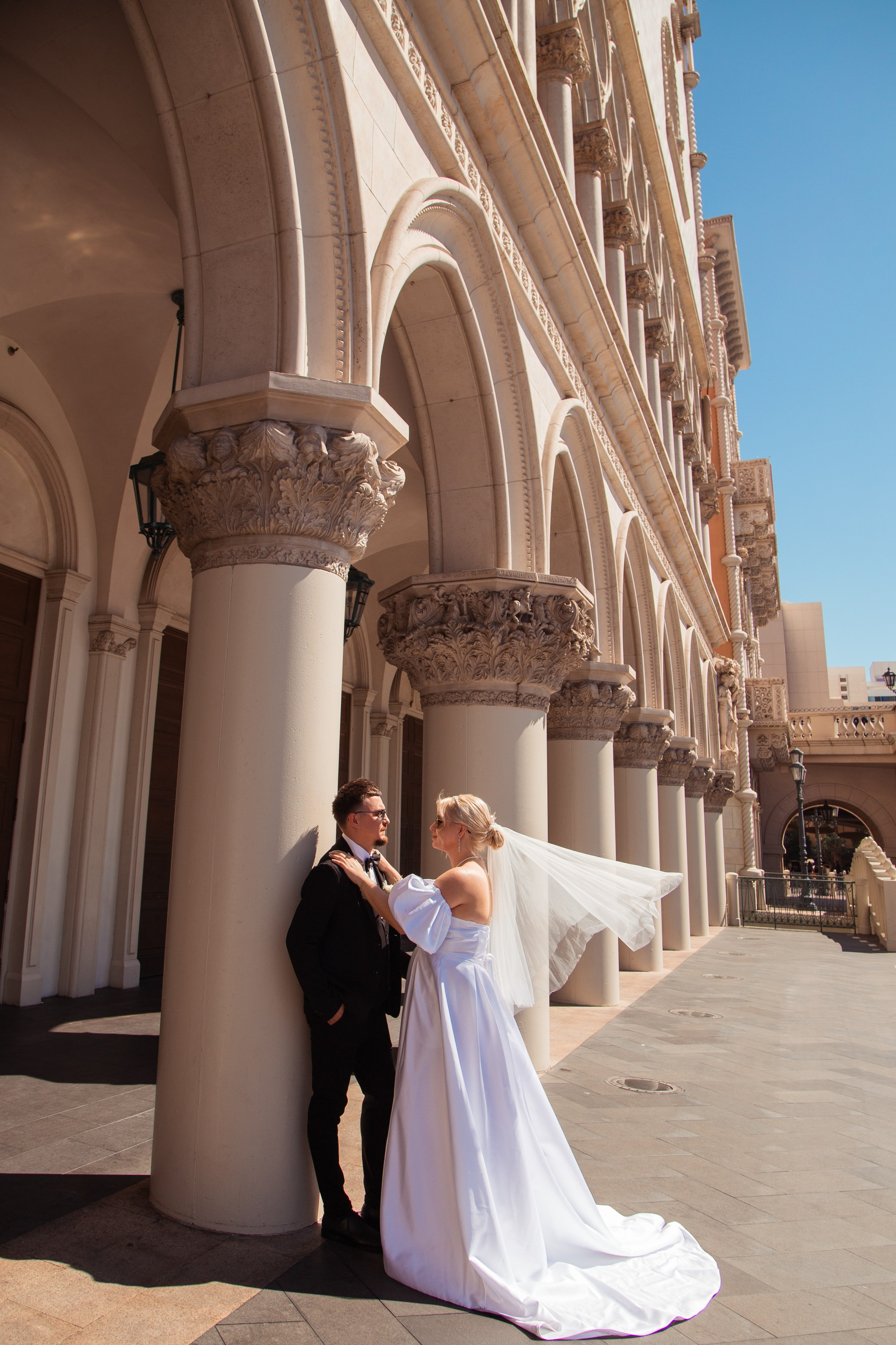 M&N. Wedding & elopement photographer Viktoriya Kravtsov. Las Vegas