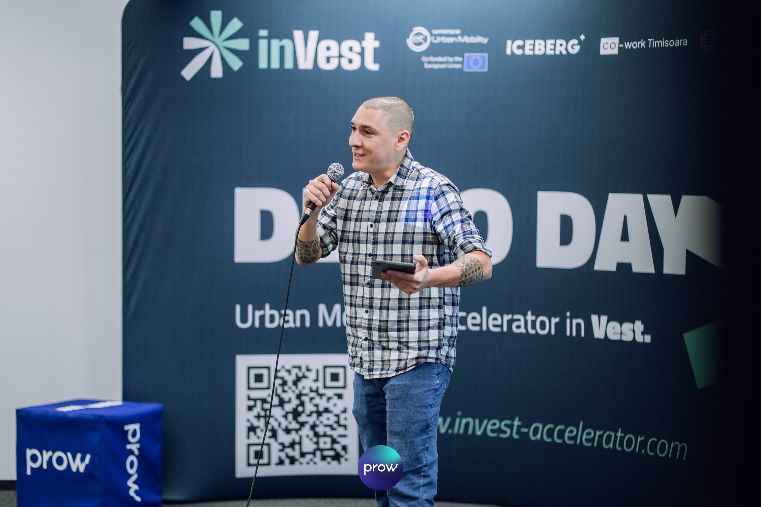 InVest DemoDay @ Cowork. Cozac Cristian Photographer