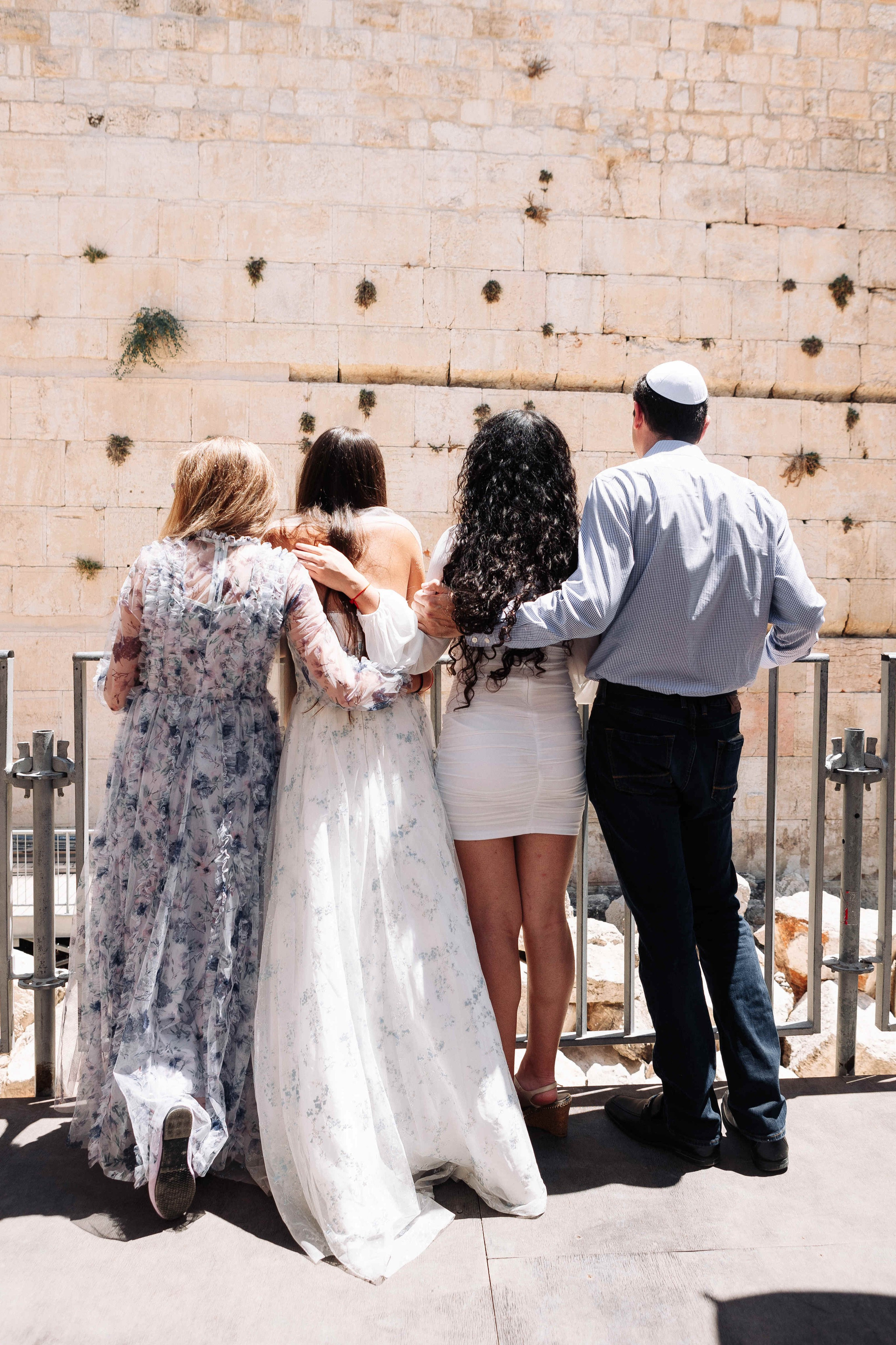 BAT MITZVAH CEREMONY + PHOTO SESSION. Https://shi-photo.com/