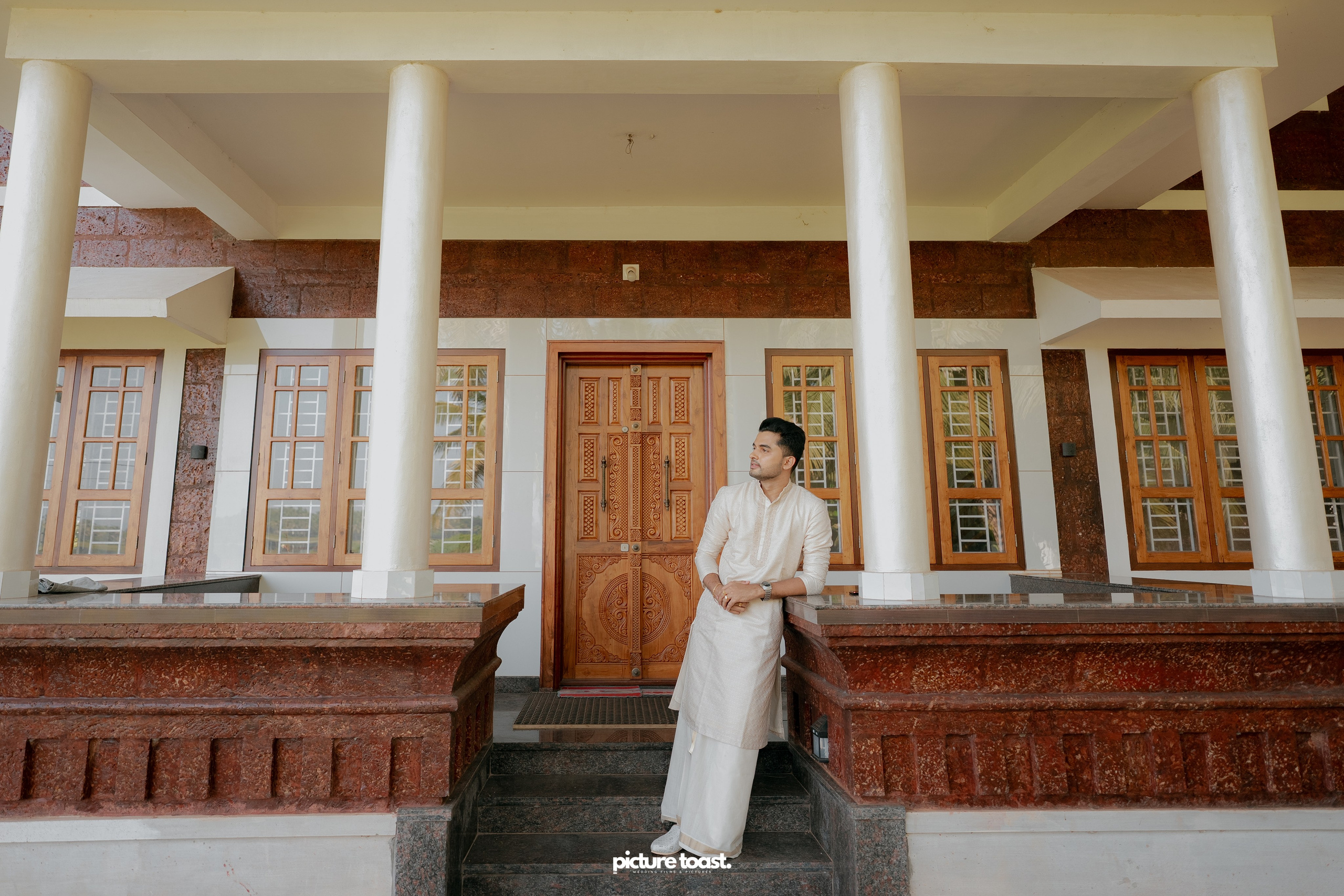 Traditional Kerala Hindu Wedding. Fine art Wedding Photographers in India & Canada