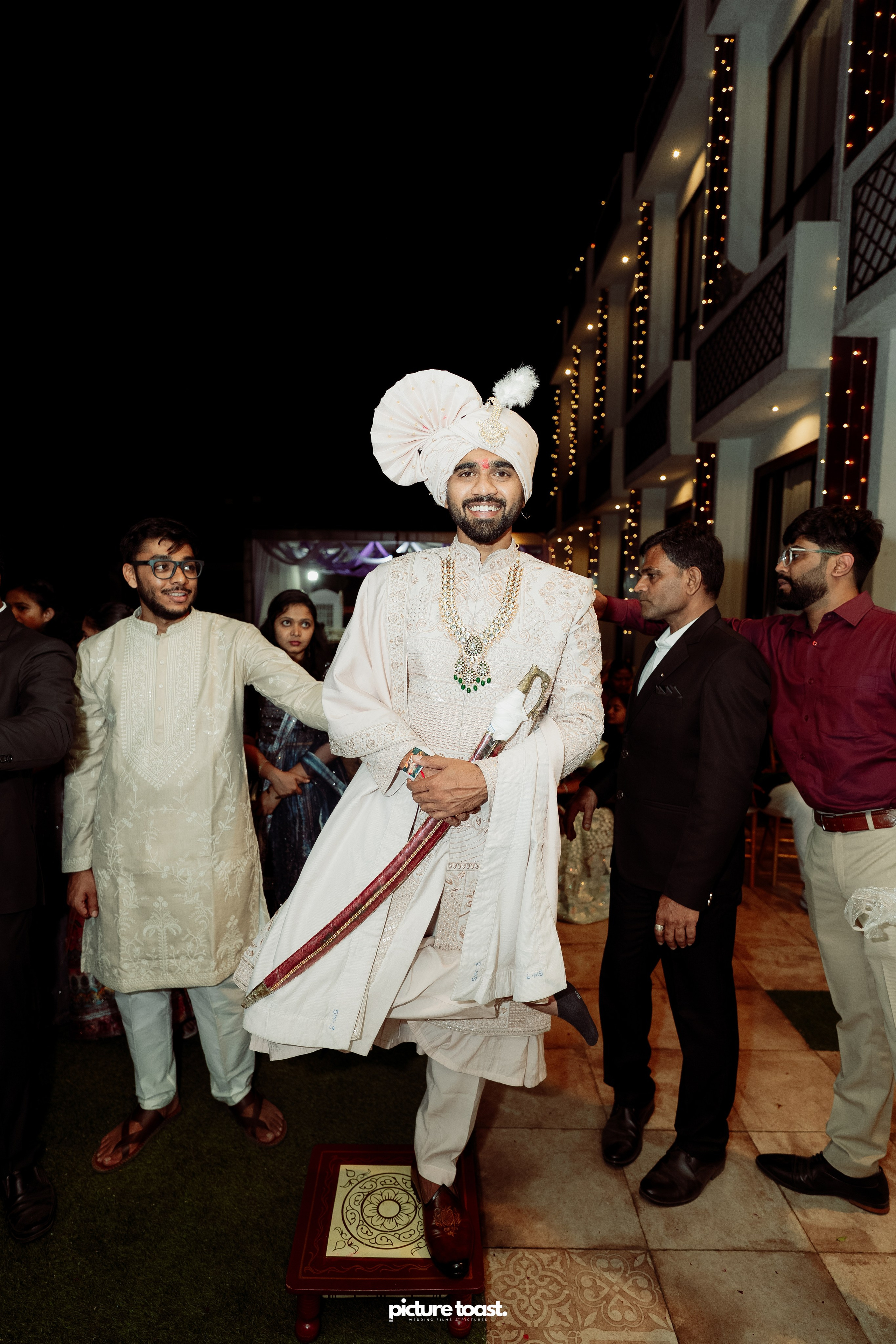 Gujarathi Wedding! Ft. Sahil & Thanima. Fine art Wedding Photographers in India & Canada