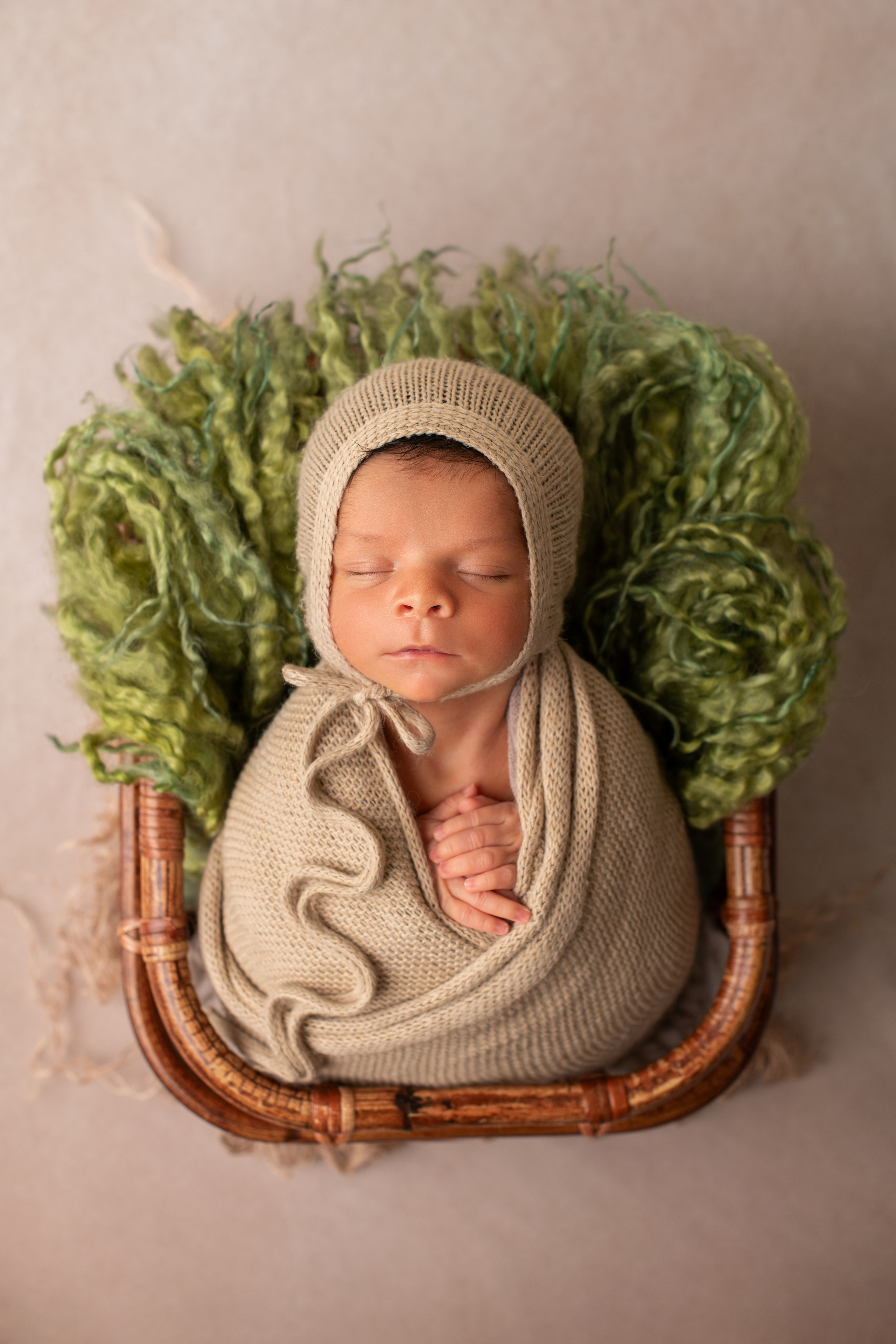 Newborn. Newborn photographer Sacramento