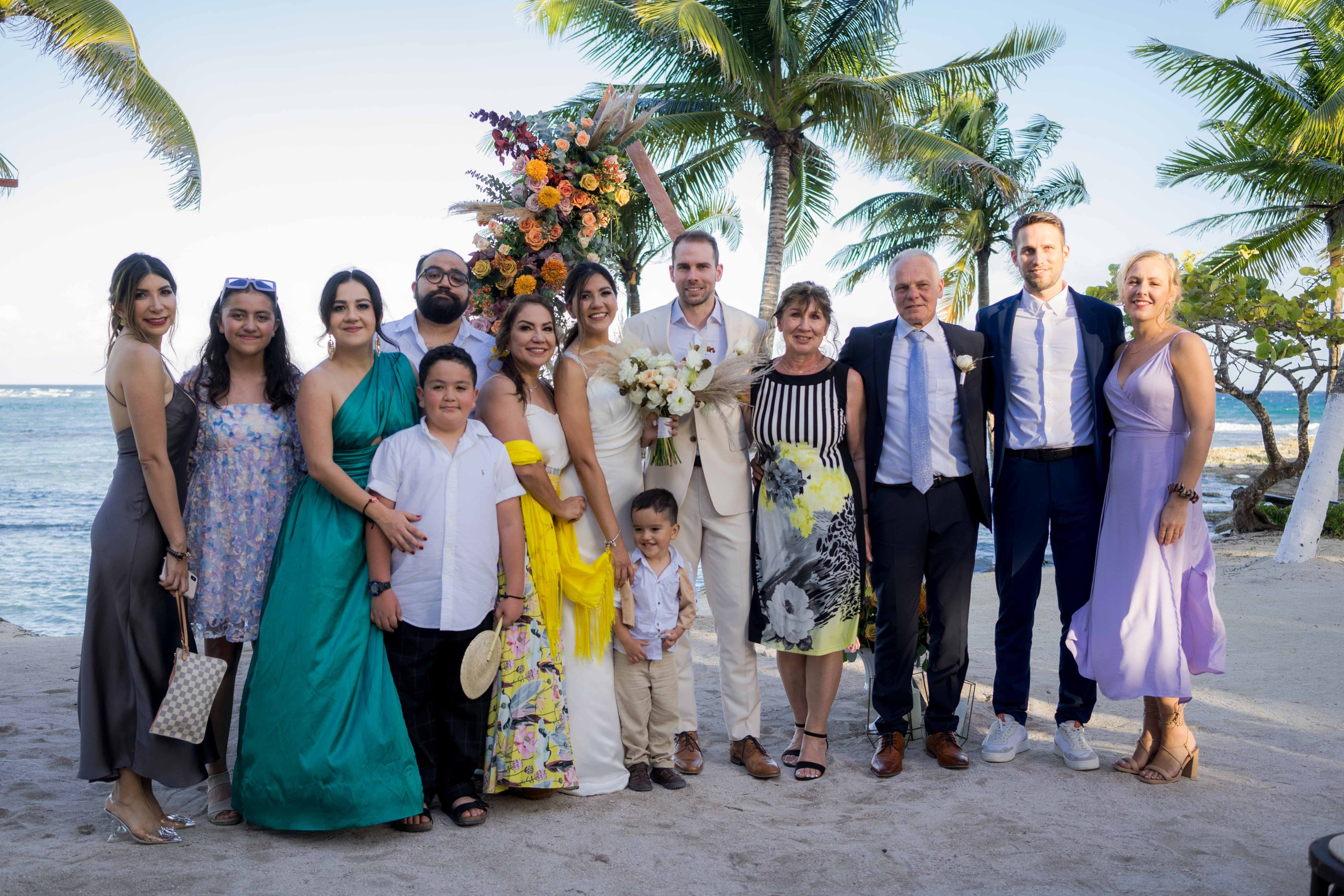 Wedding Photo Cancun. Alfredo Vazquez Wedding Films & Photography | Mexico & Destination Weddings