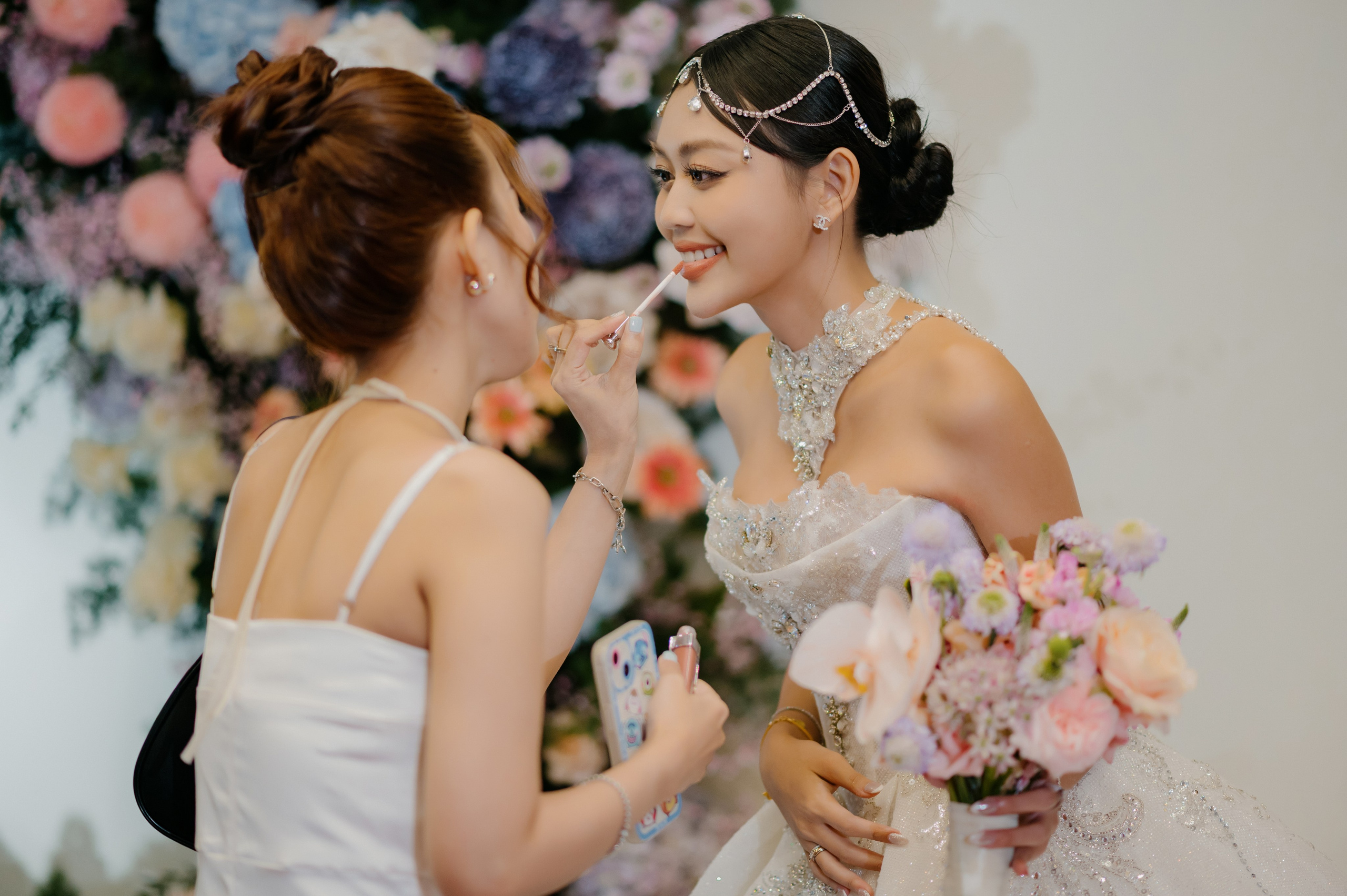 KHANG & QUYEN / Lavela Hotel. Saigon Wedding Present | Art Beyond Moments