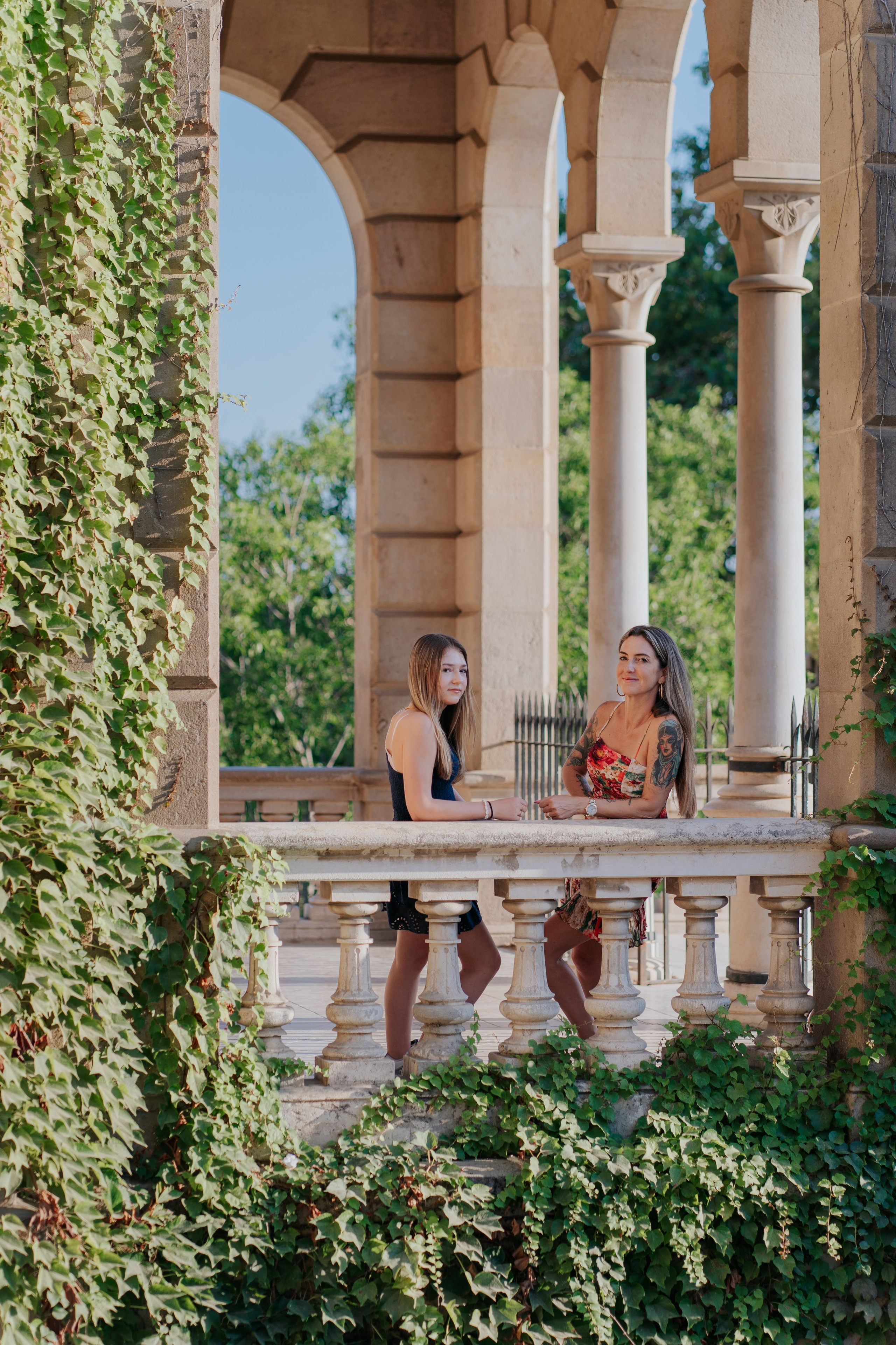 The Ultimate Barcelona Photoshoot Guide — Photographers Recommendations. DiaFoto — Wow Photographer in Barcelona | Premium Barcelona Photoshoot Experience