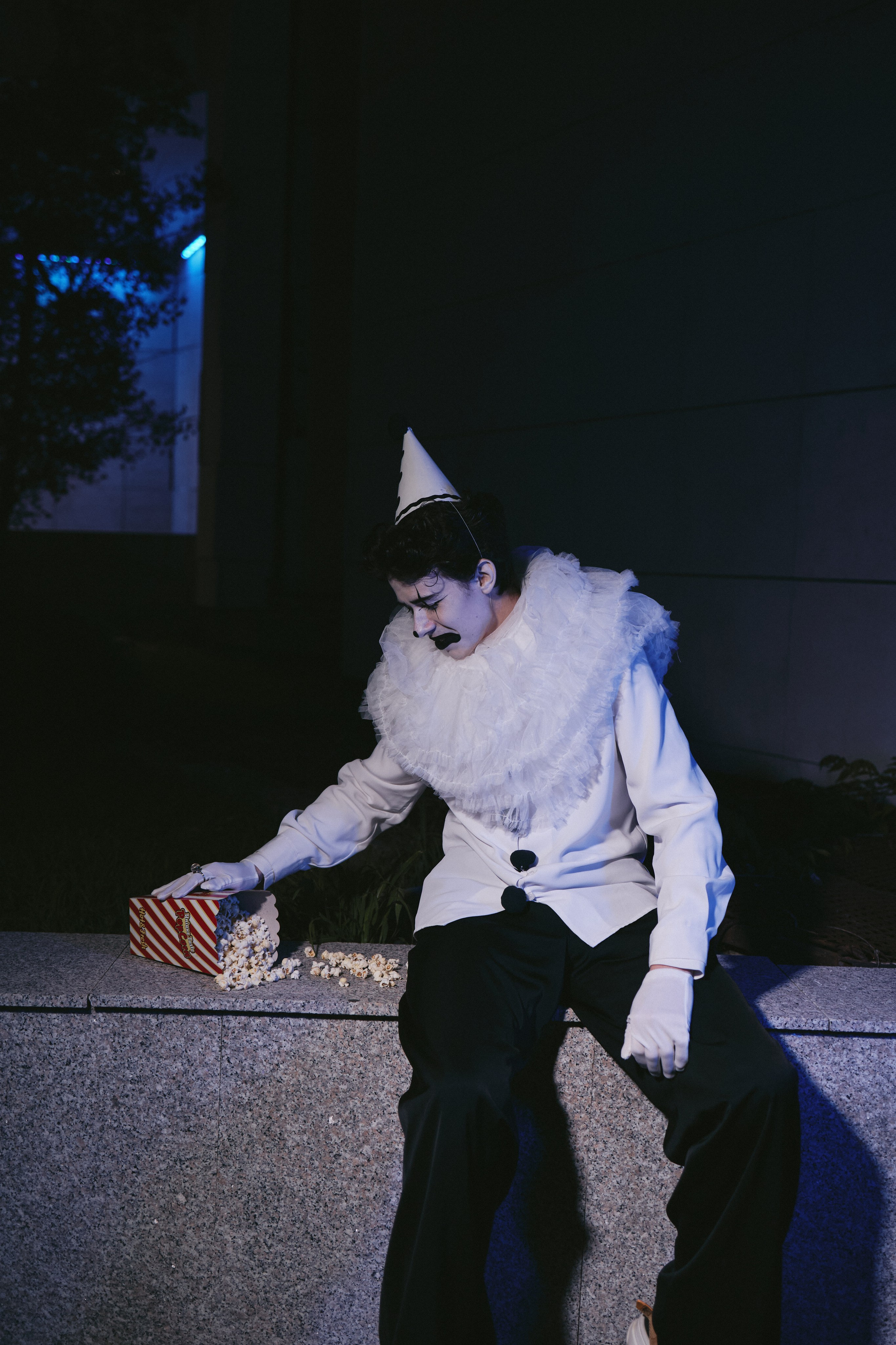 Маска и личность | Концептуальная фотосессия клоуна в Нови Саде. Анастасия Еремина | Фотограф в Сербии | Персональные и бизнес-фотосессии в Белграде и Нови Саде