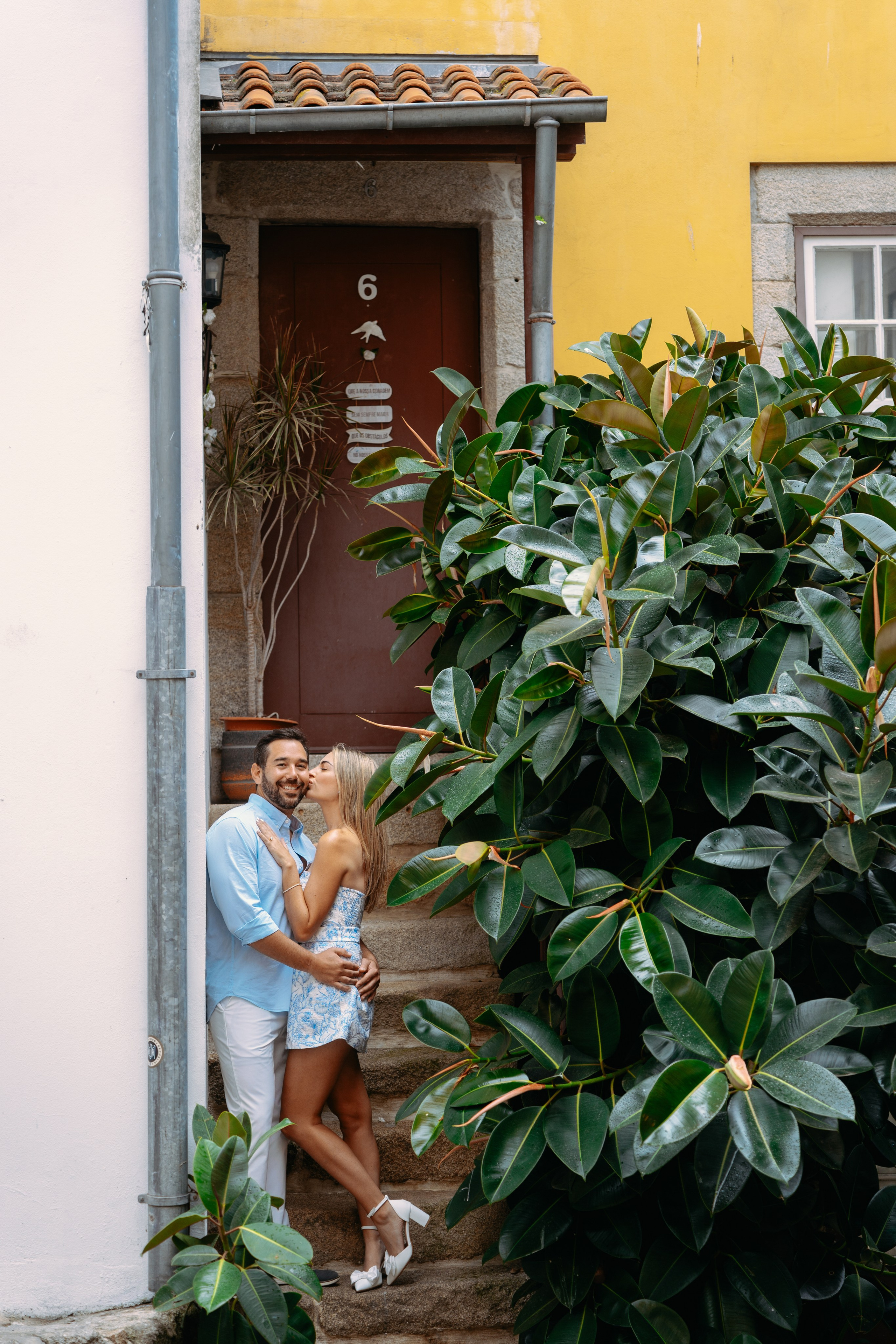 LOVE STORY IN PORTO. Sessões de fotos e vídeos, tours fotográficos em Portugal — WePortugal