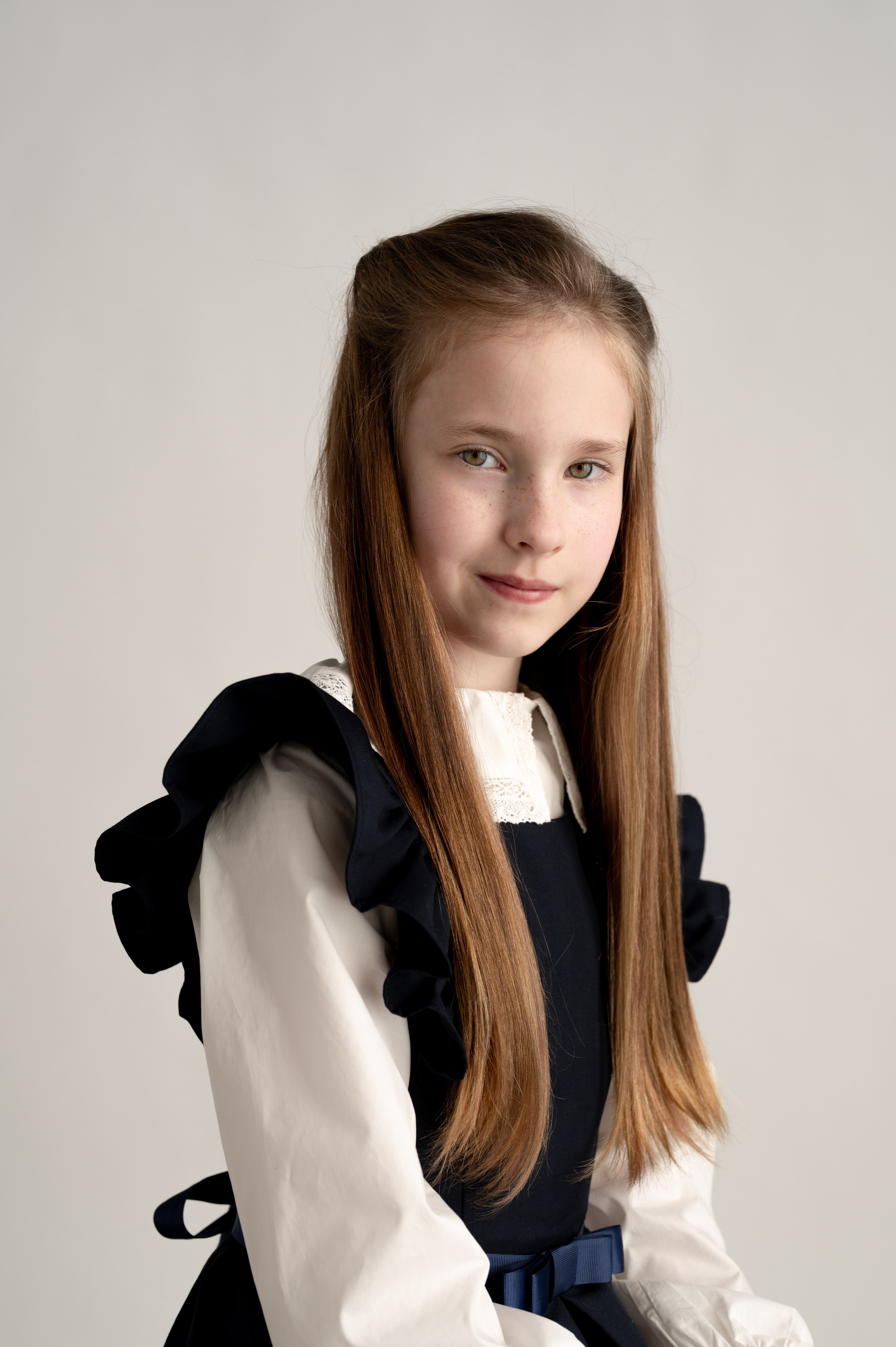 Polina — school yearbook. Photographer Yulia Lushnikova, Based in Valencia