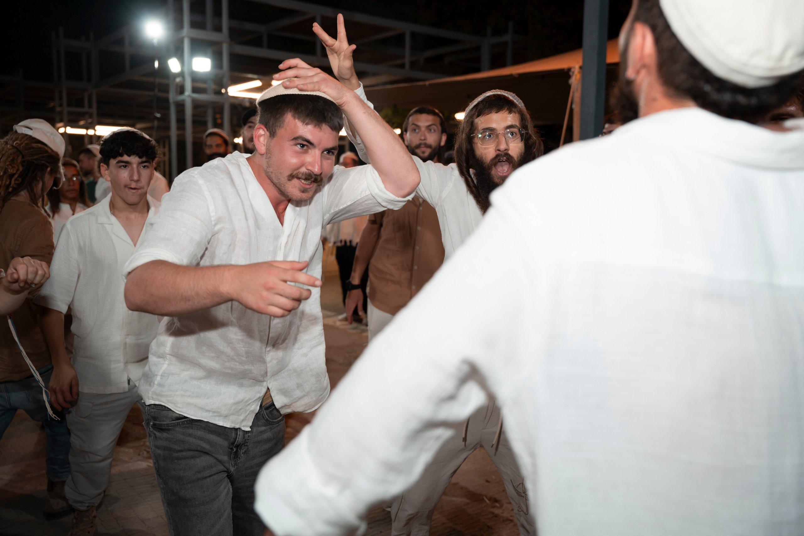 עדן ושלהבת. יוסף מזרחי צילום חתונה, ברית וזוגיות. צלם מקצועי שאוהב להוציא אתכם הכי יפים ברגעים הכי מרגשים