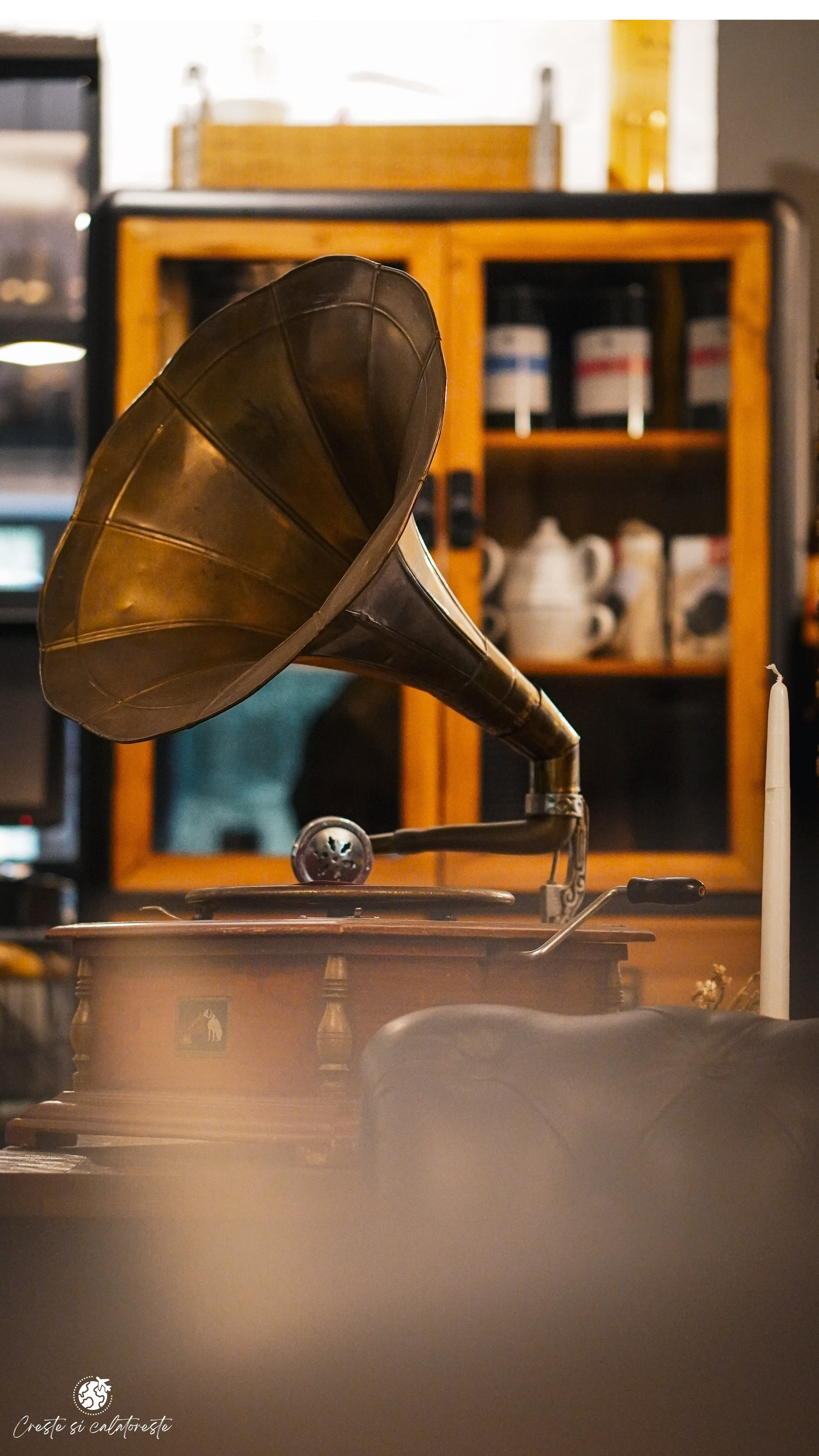 Bransilvania. Creste si calatoreste