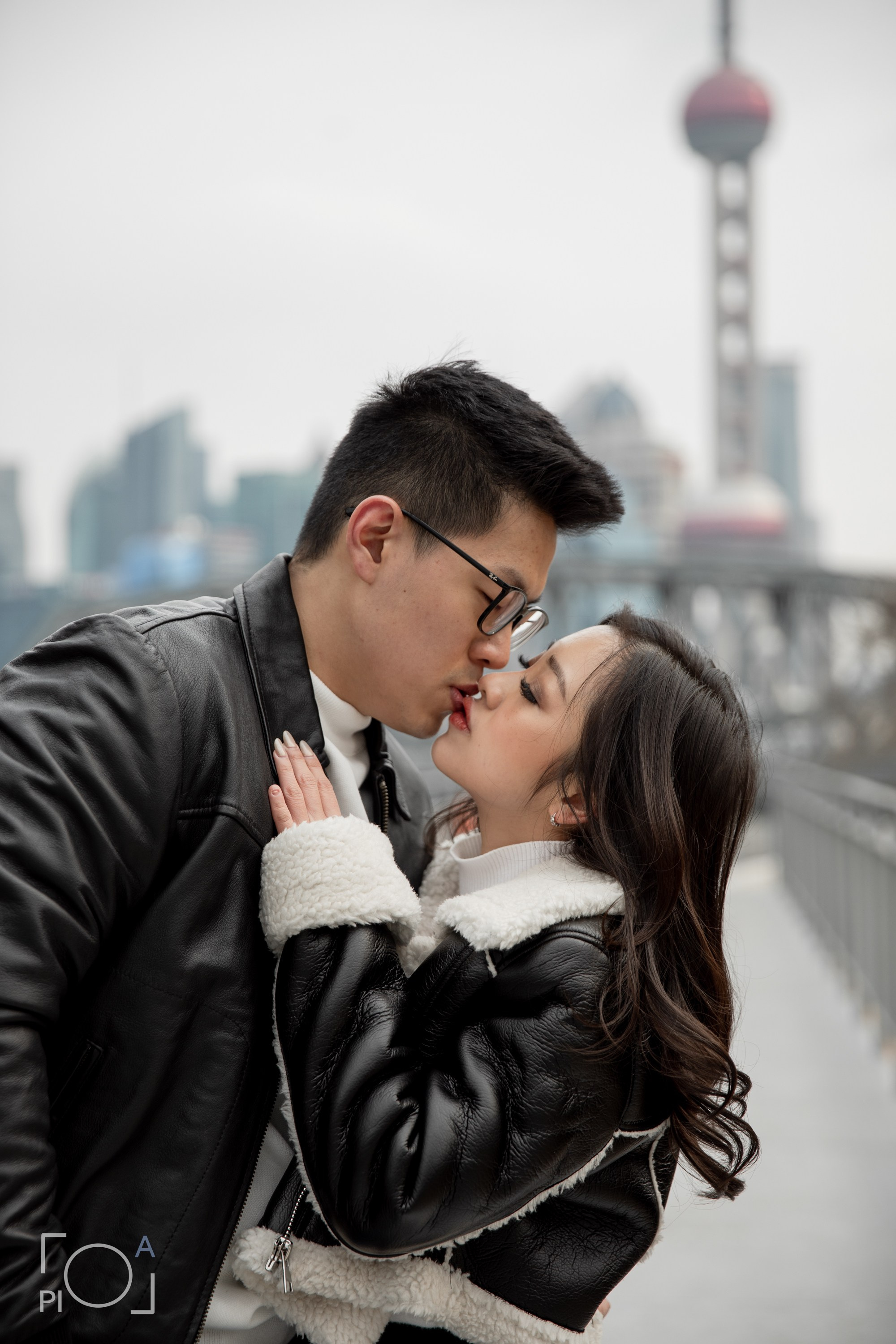 100 поцелуев в Шанхае. Фотограф в Шанхае — Лола Пидлуская