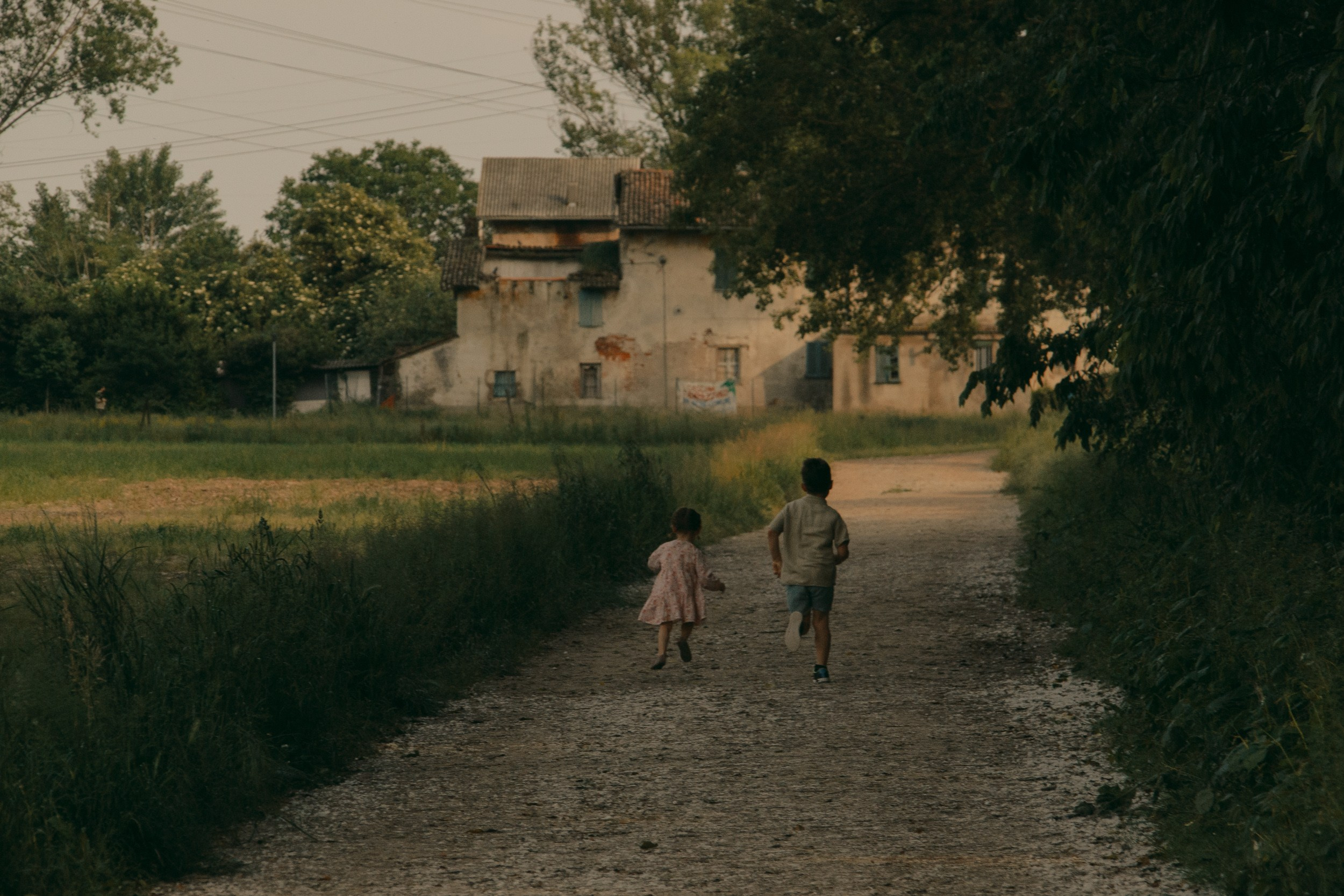 Family photoshooting R&A. Anastasiia Buchinskaia Photographer in Milan