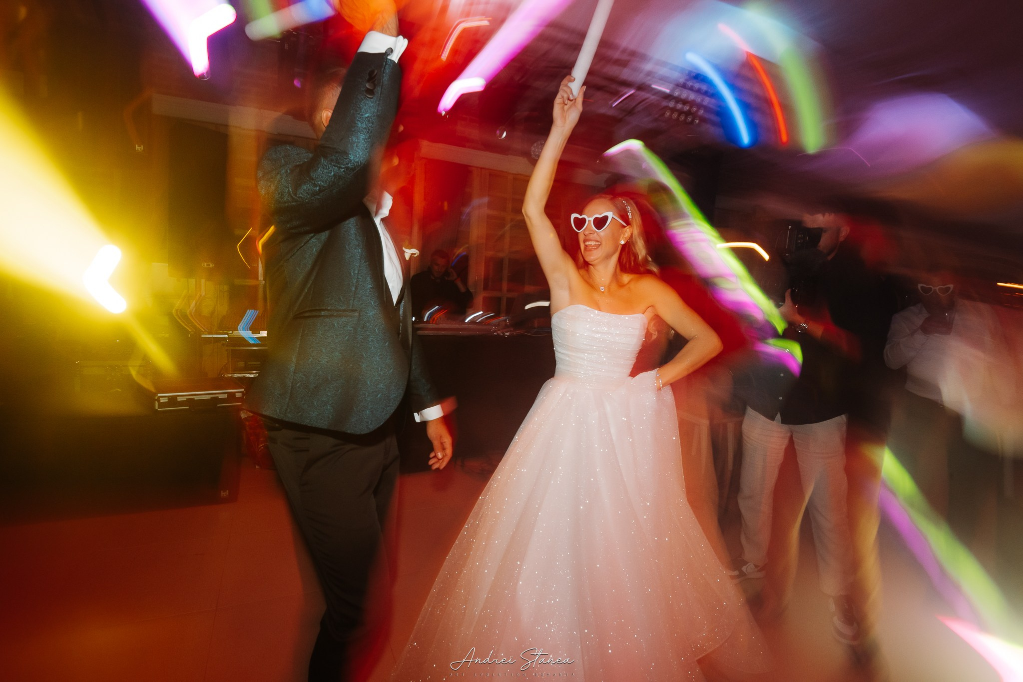 Vio & Adi. Andrei Stanea