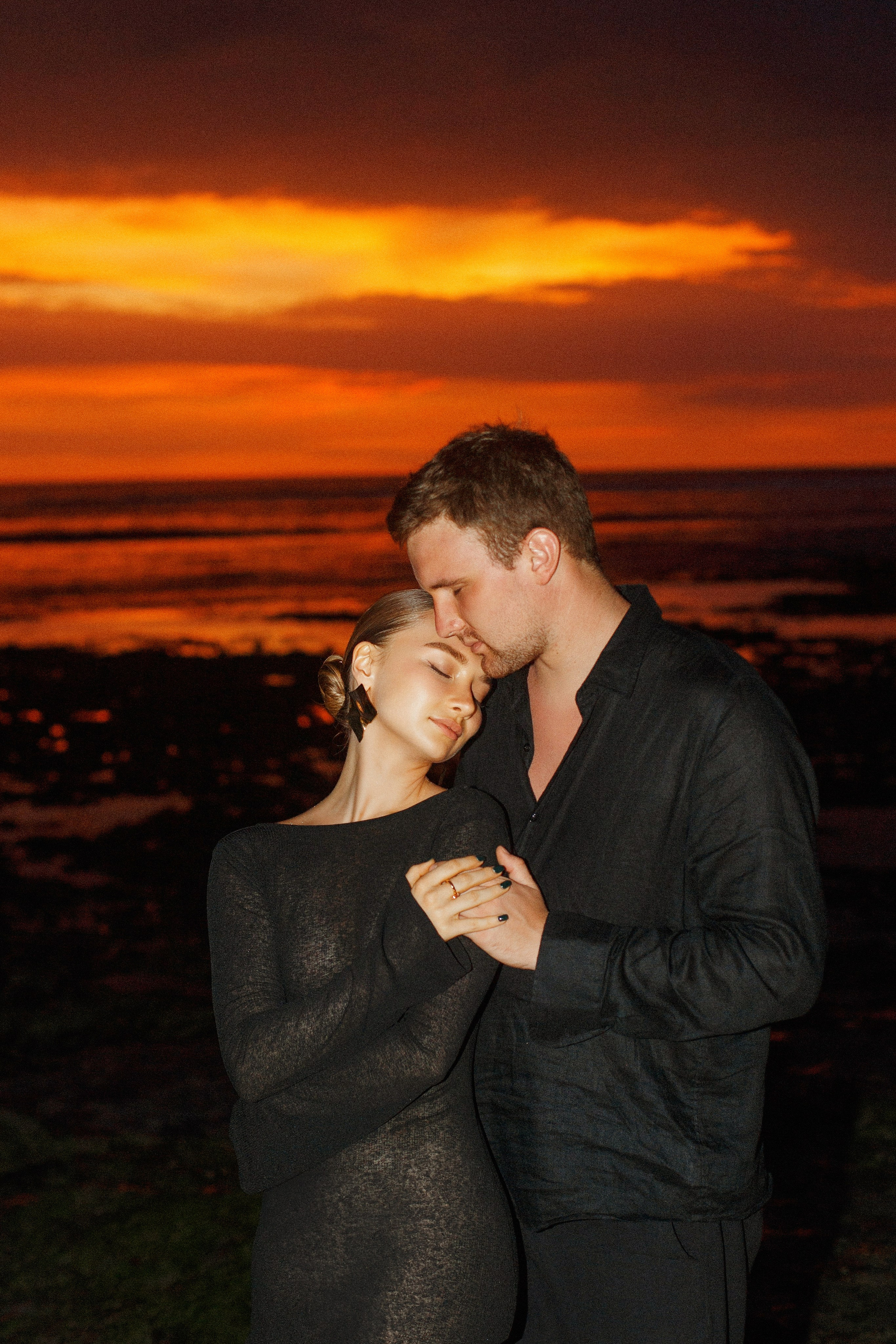 Sasha & Anastasia. Фотограф Бали Получи лучшие фотографии с острова